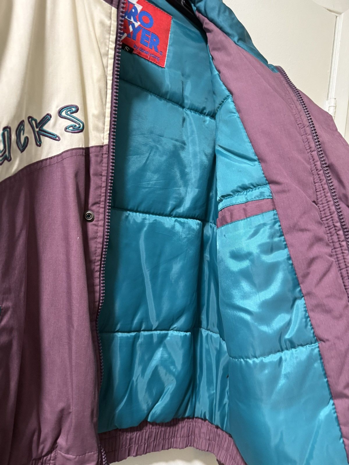 NHL × Vintage Vintage Mighty Ducks Puffer Size US S / EU 44-46 / 1 - 4 Thumbnail
