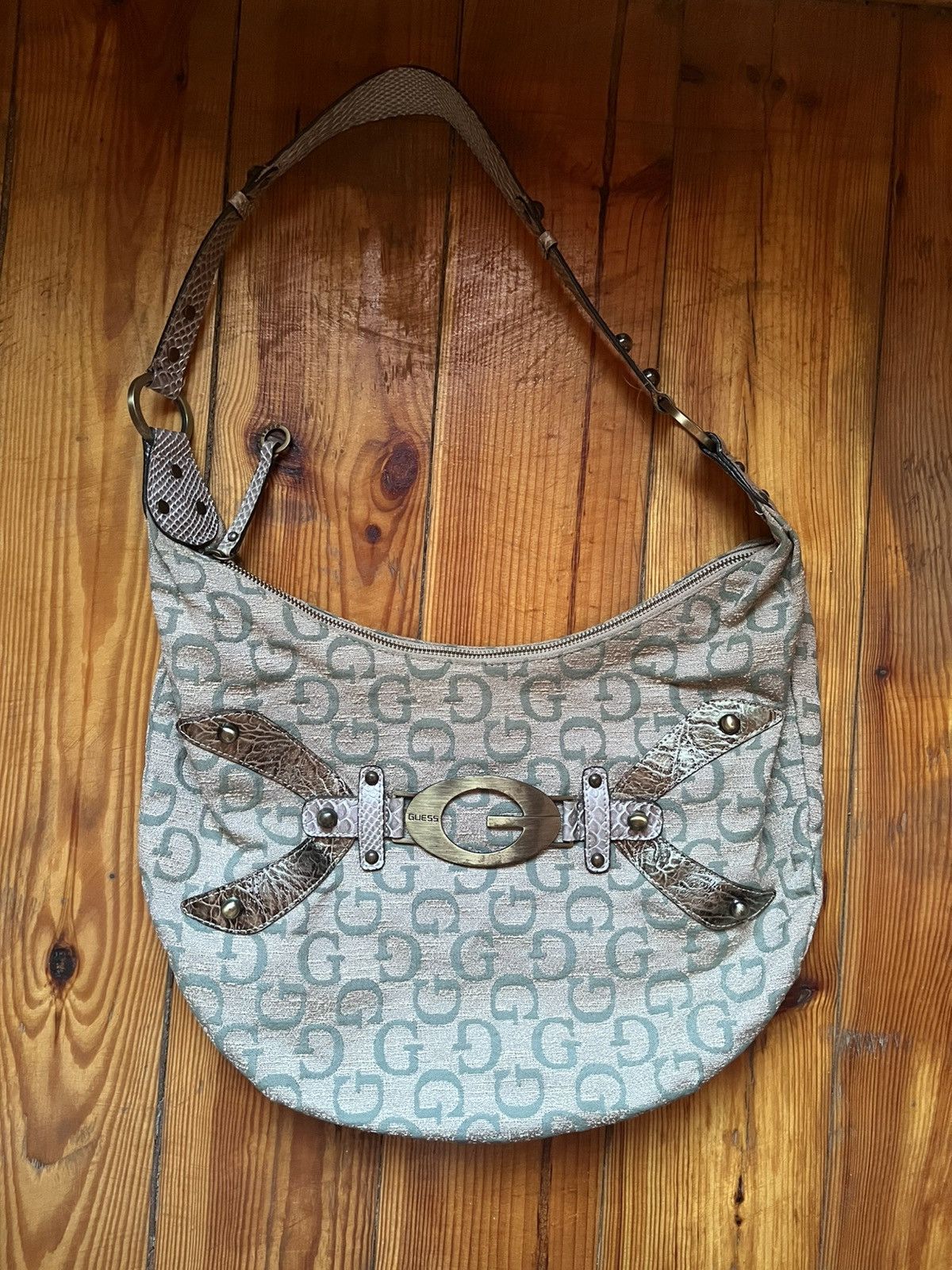 Guess × Vintage ‼️‼️RARE guess vintage bag‼️‼️ Size ONE SIZE - 1 Thumbnail