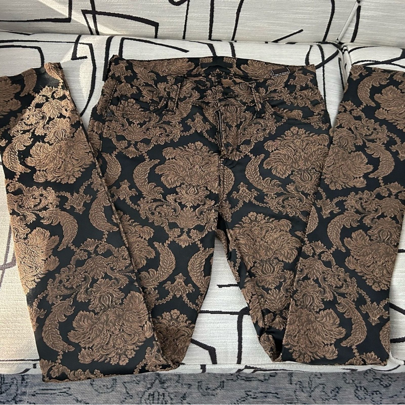 7 For All Mankind 7 for all mankind skinny jeans, tan and black brocade 26 Size 26" / US 2 / IT 38 - 10 Thumbnail