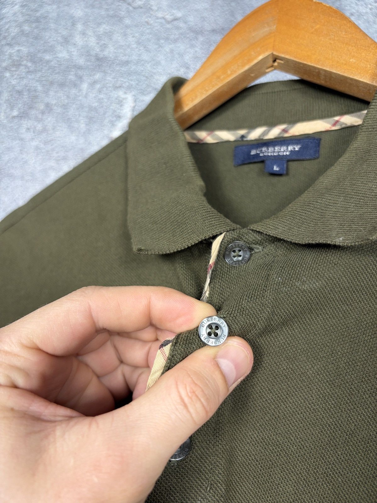 Burberry Vintage Burberry Classic Polo With Logo Size L Size US L / EU 52-54 / 3 - 6 Thumbnail