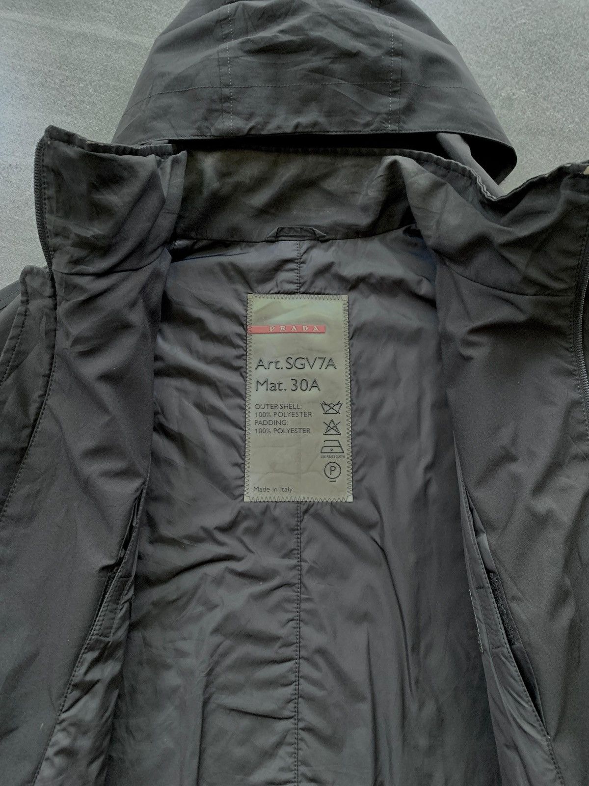Prada FREE TAX! 2000s Red Tab Detachable Hood Goretex Jacket Size US S / EU 44-46 / 1 - 24 Thumbnail