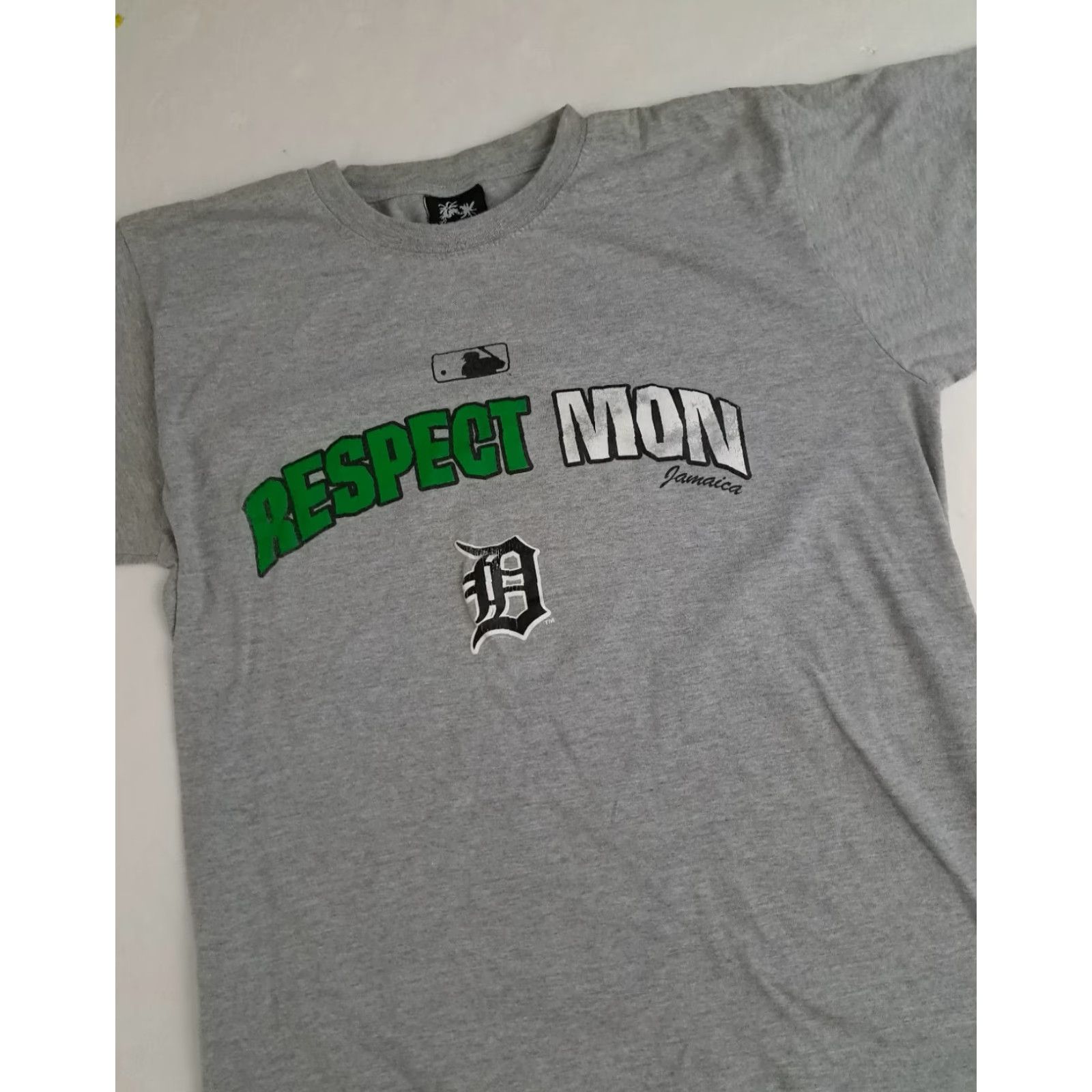 X-LARGE VINTAGE Detroit Tigers T-Shirt Unisex Adults XL Gray 2007 Short Sleeve Tigers Baseball Janaica Resect Mon X-Large Grey Size US XL / EU 56 / 4 - 2 Thumbnail