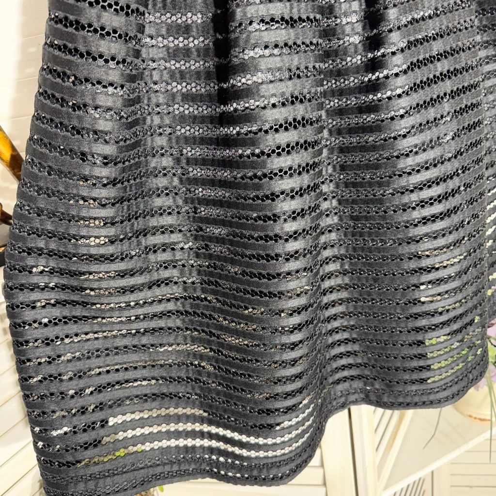 Vintage black skirt full swing midi mesh semi sheer fully lined 6 Size 28" / US 6 / IT 42 - 7 Thumbnail