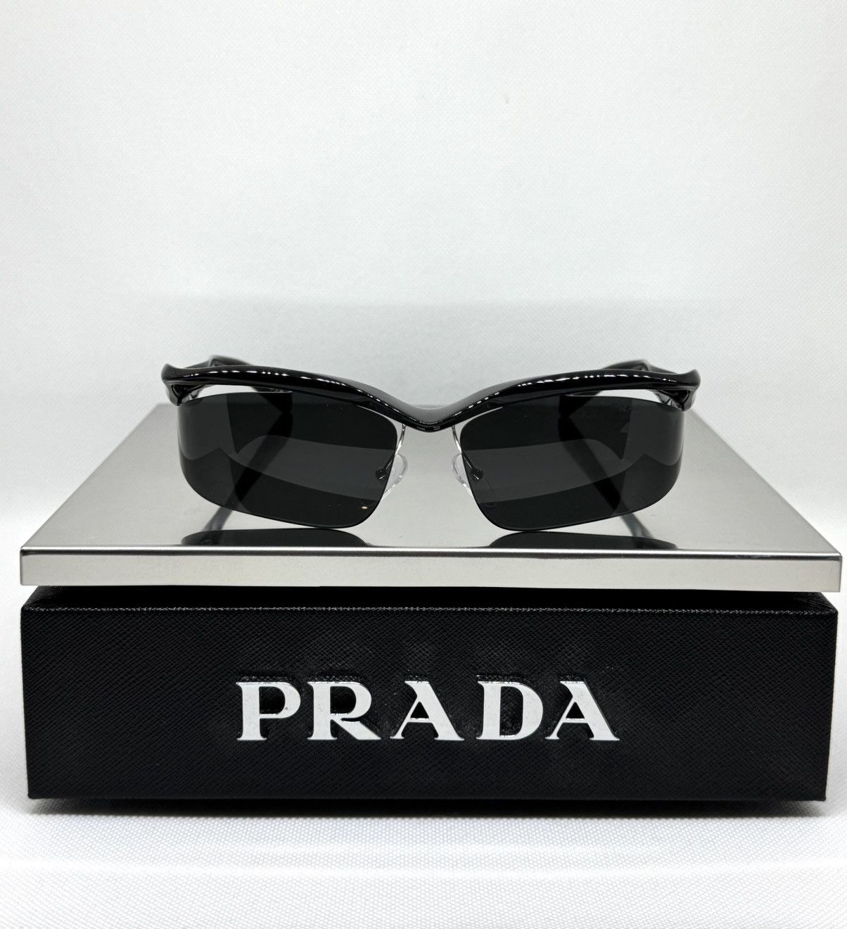 Prada NEW Prada Symbole sunglasses PR A25S 1AB5S0 Size ONE SIZE - 2 Thumbnail