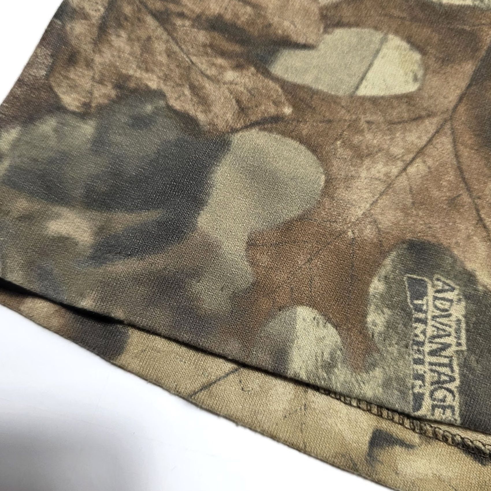 Vintage VINTAGE Camo Men’s Pocket T-Shirt Long Sleeve 90s Timber Hunting Advantage Crew Neck Mens Mid M Brown Size US M / EU 48-50 / 2 - 4 Thumbnail