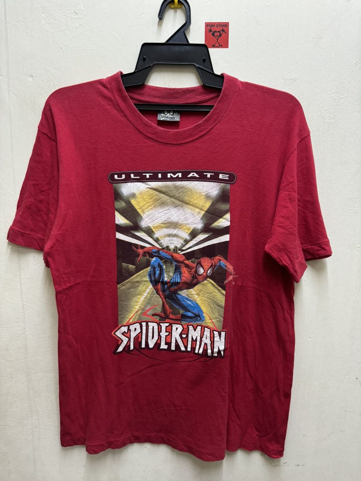 image of Marvel Comics x Movie Vintage Spiderman in Red, Men's (Size Medium)
