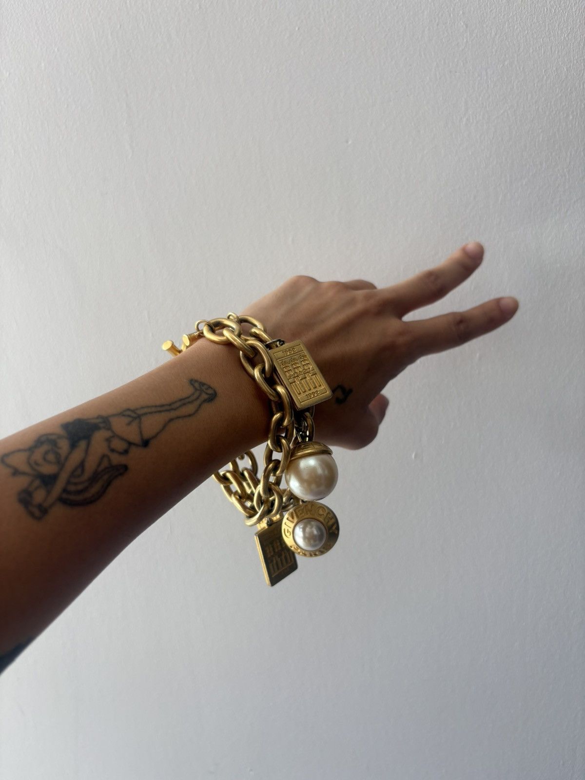 Givenchy Vintage Givenchy Double chain bracelet Size ONE SIZE - 8 Thumbnail