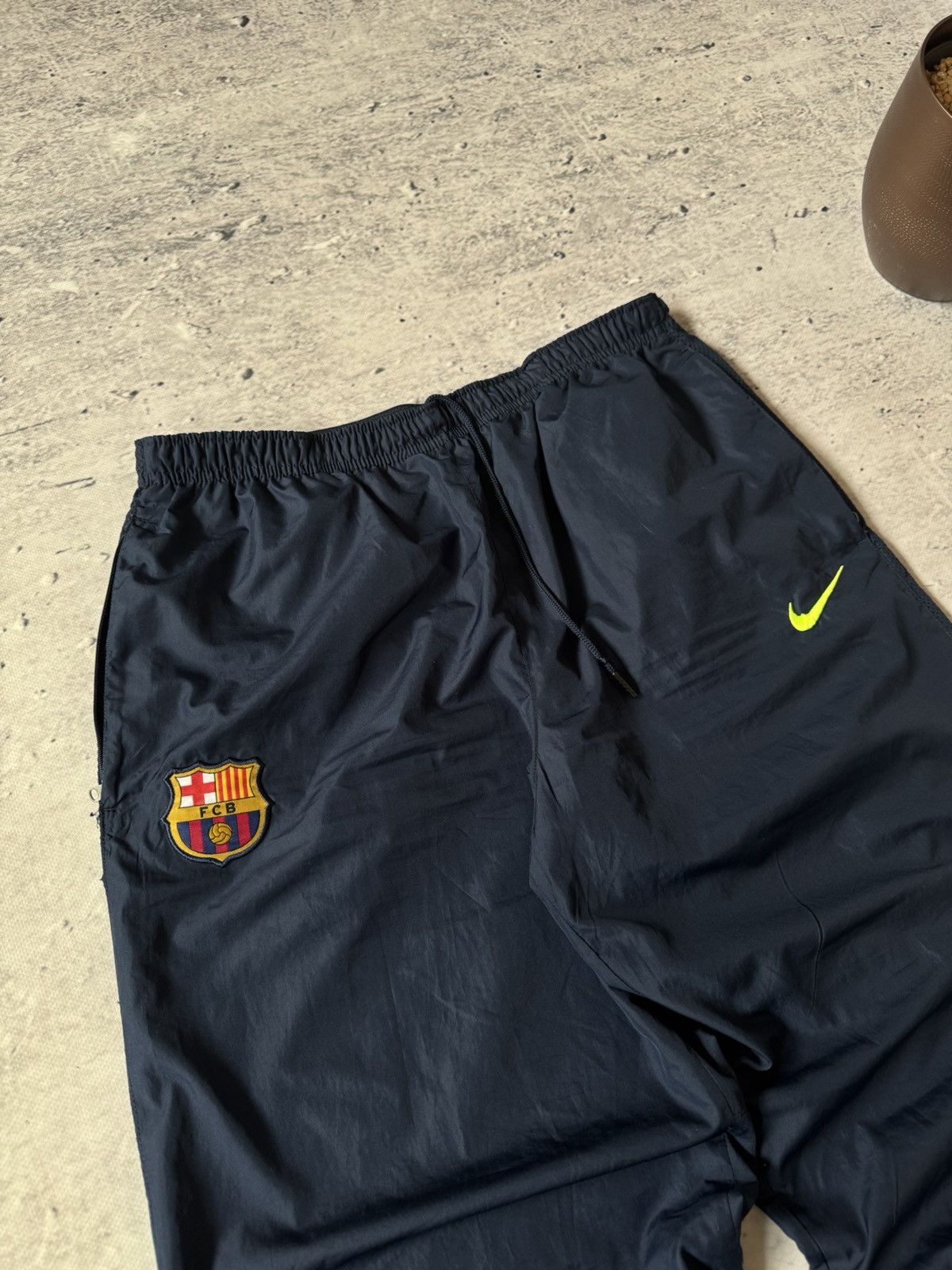 Nike × Vintage NIKE FCB BARCELONA NYLON VINTAGE K OVERSIZE BAGGY FIT PANTS Size US 32 / EU 48 - 5 Thumbnail