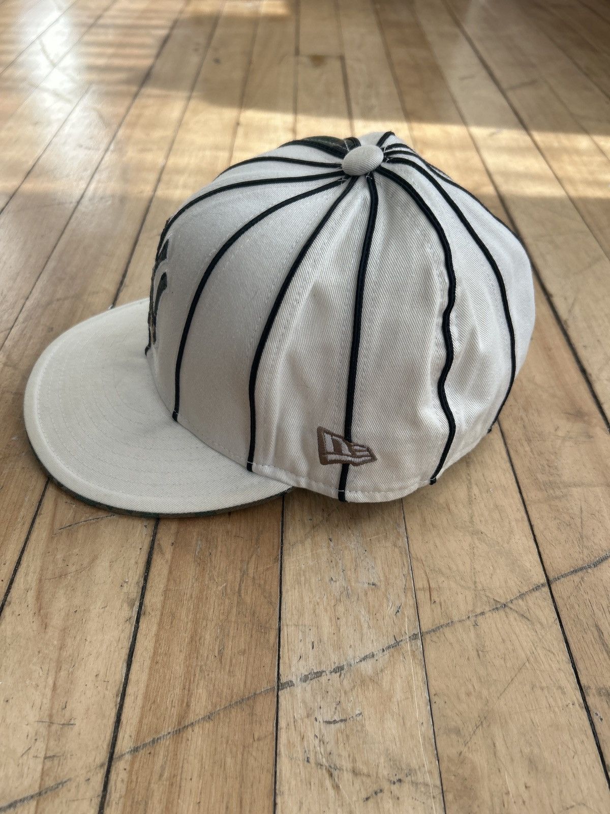 New Era Vintage New Era Yankees Camo Logo Fitted Cap *Rare* Size ONE SIZE - 4 Thumbnail