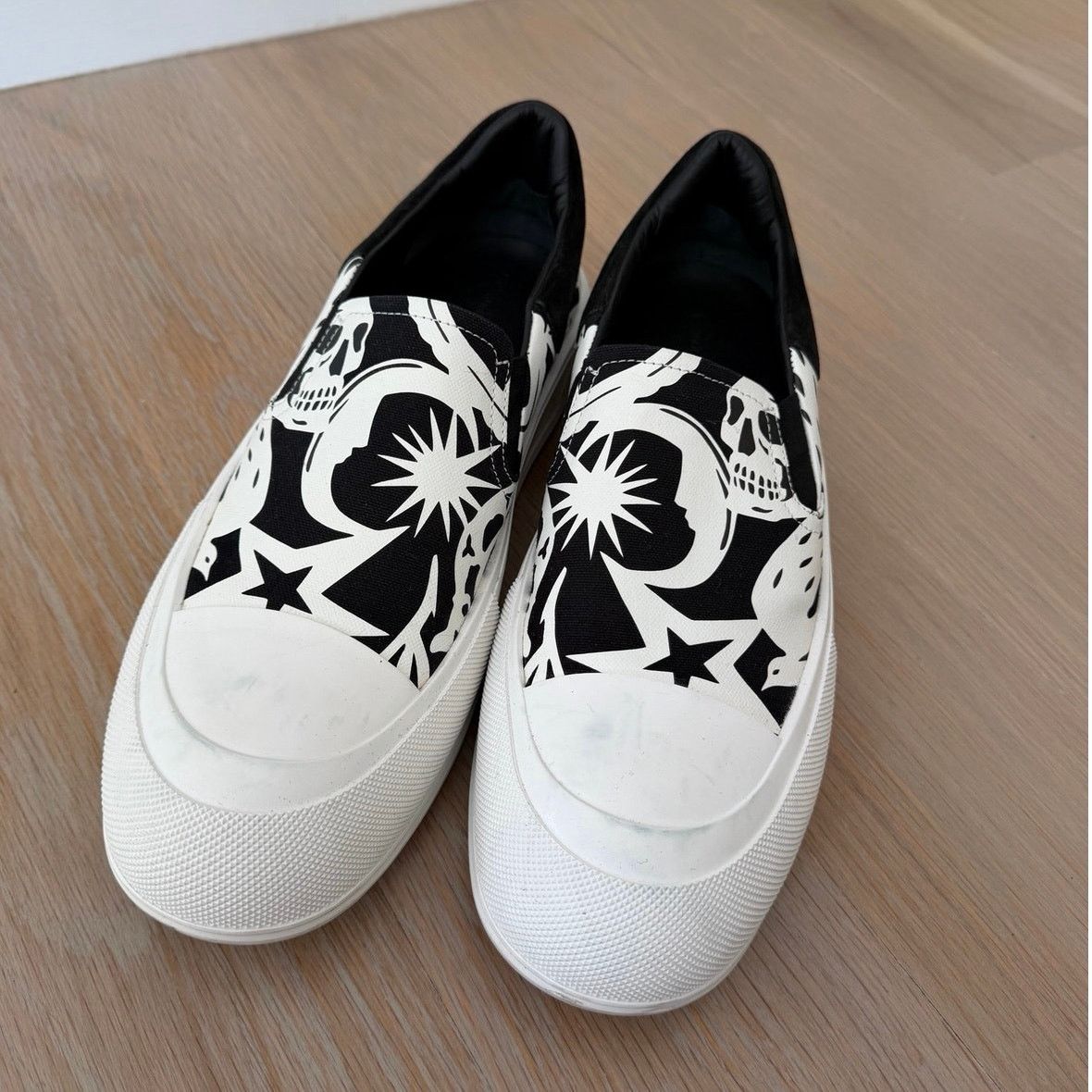 Alexander McQueen Alexander McQueen SlipOn Sneakers Skull Black Men’s 45 US 11 Size US 11 / EU 44 - 1 Thumbnail