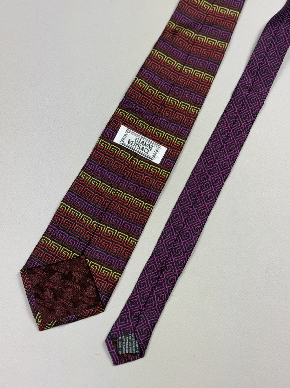Versace × Vintage Gianni Versace Vintage Geometric Pattern Silk Tie Size ONE SIZE - 6 Thumbnail
