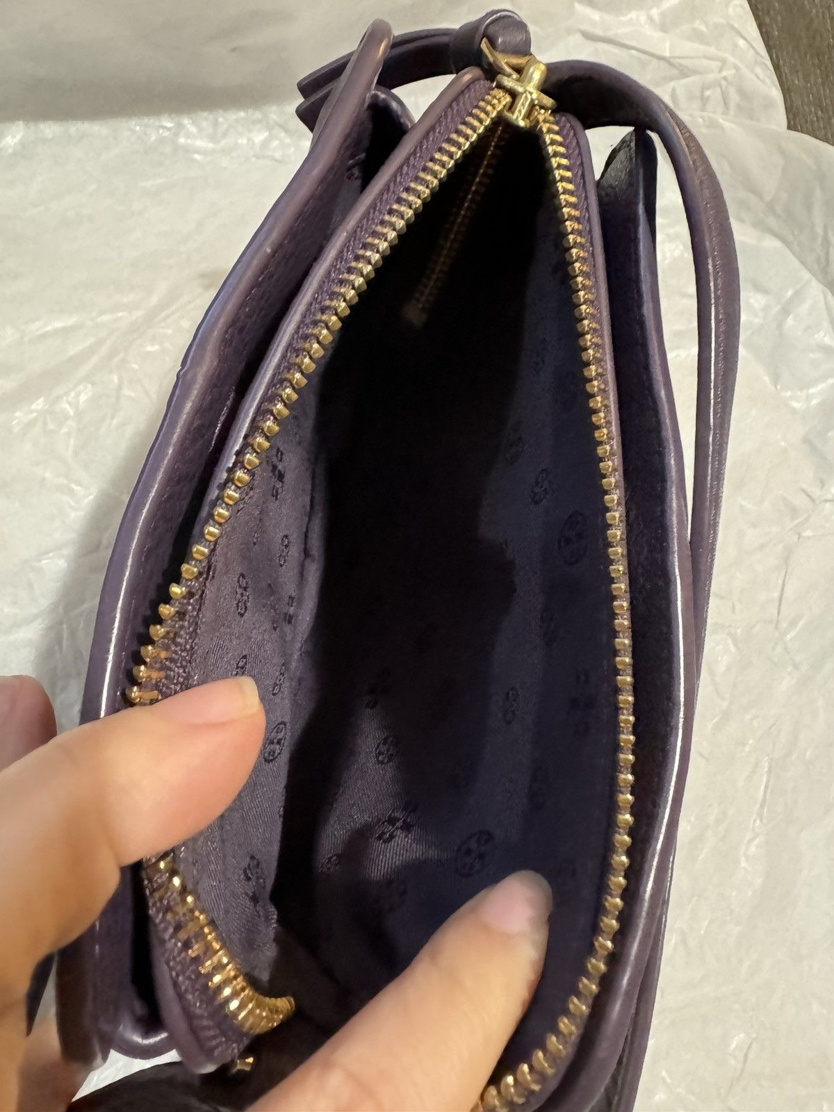 Tory Burch Tory Burch Ivy Zip Crossbody Bag in Purple Color Size ONE SIZE - 8 Thumbnail