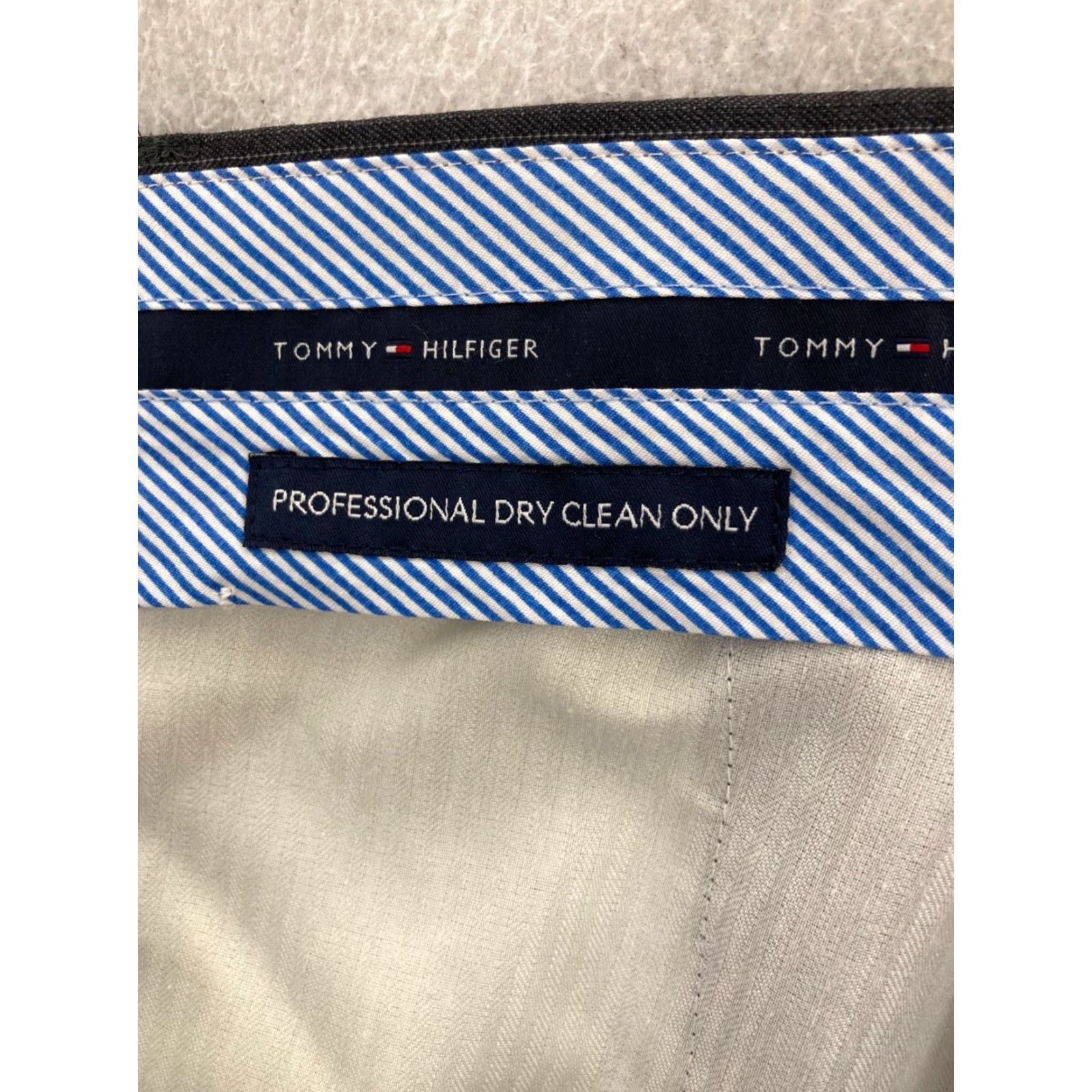 Tommy Hilfiger Tommy Hilfiger Pants Mens 36 Wool Dress Pants Slacks Classic Straight 100% Wool Blue Adult Regular Size 36 Mens Size US 36 / EU 52 - 7 Thumbnail