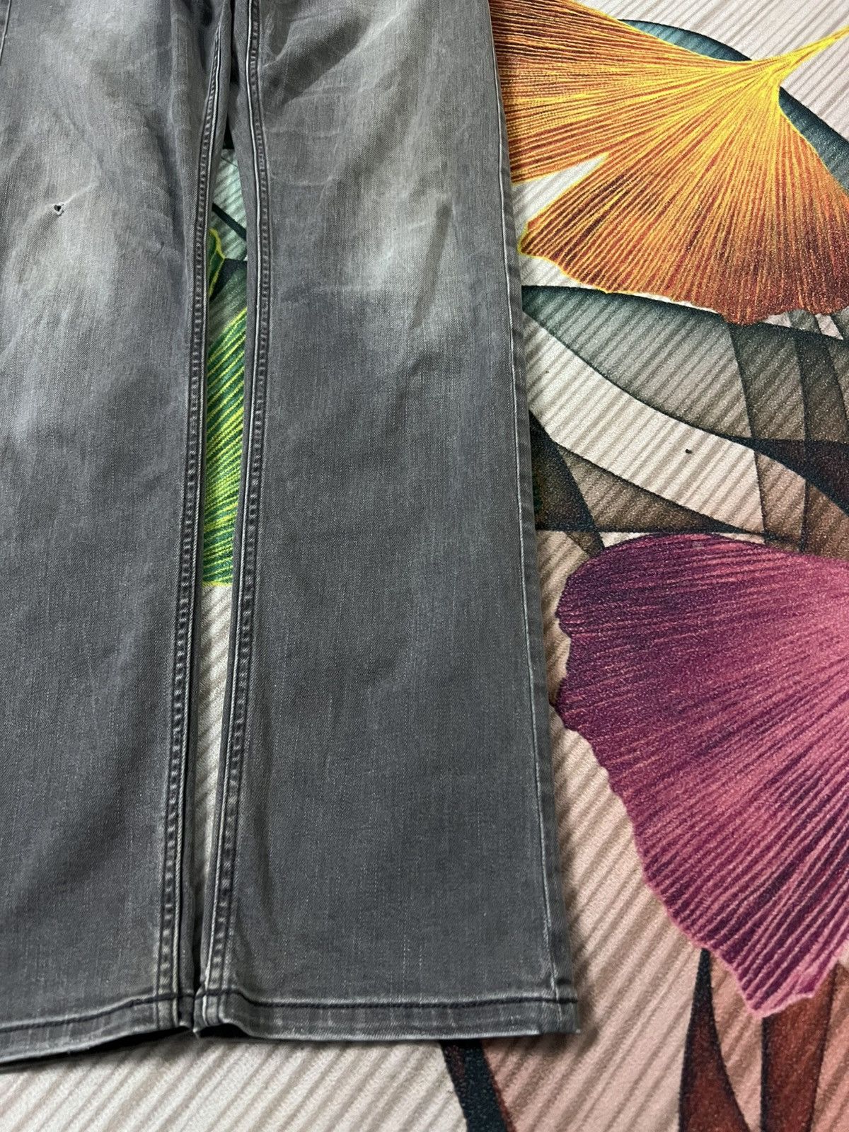 If Six Was Nine × Punk and Yo × Seditionaries CUSTOM CULTURE LIKE CHROME HEART FADED JEANS Size US 30 / EU 46 - 4 Thumbnail