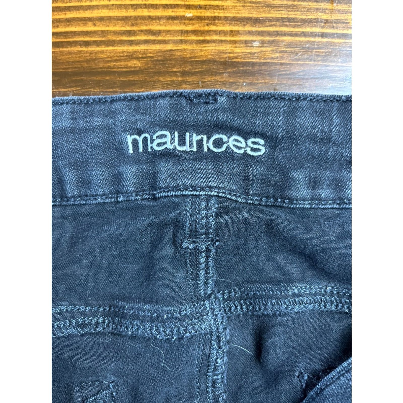 Vintage Maurices Jeans Women 18W Black Denim Distressed Frayed Hem Regular Pants Size 40" / US 18 - 7 Thumbnail