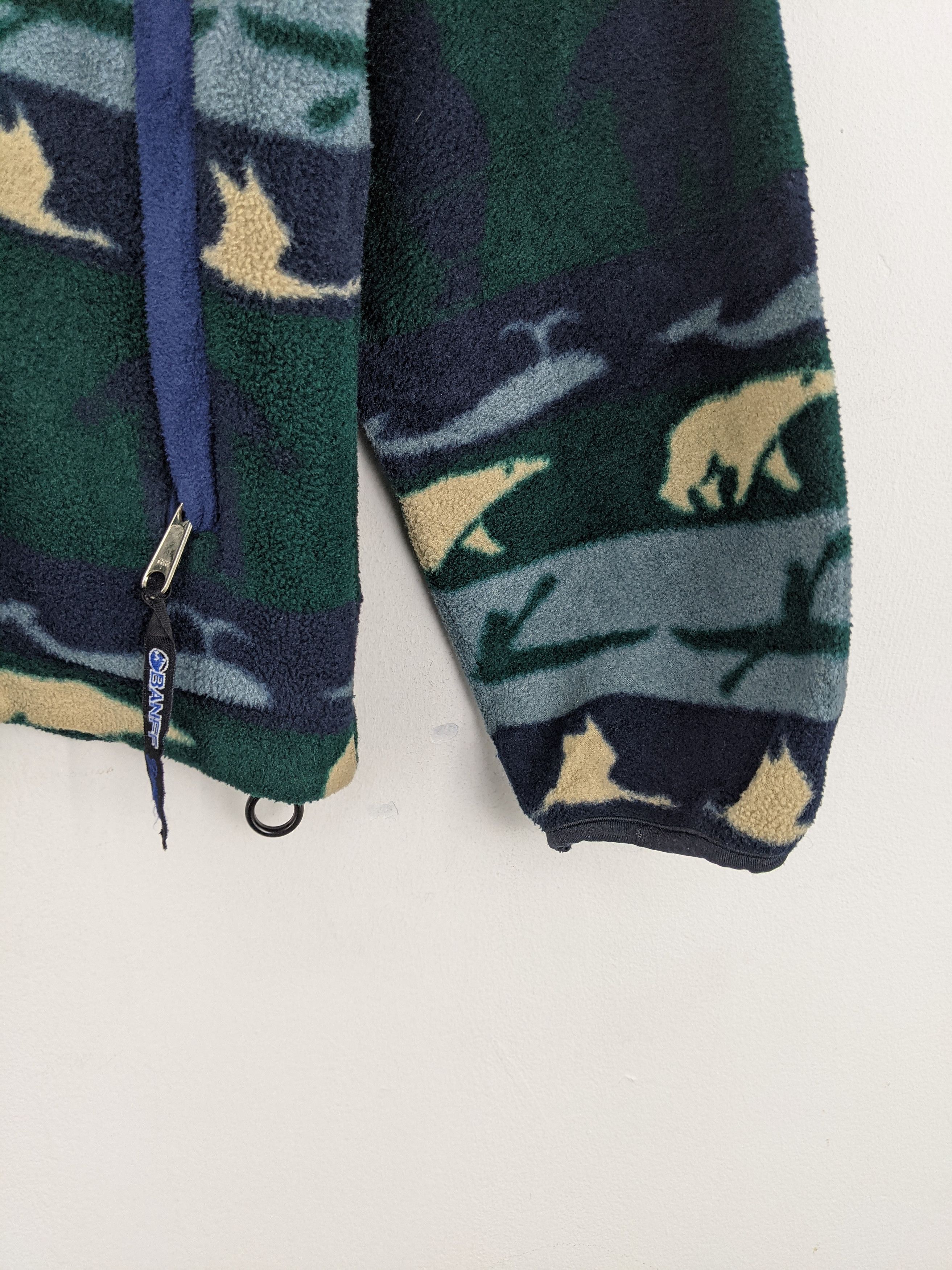Japanese Brand Vintage Banff Fauna Design Fleece Jacket MJ0114Z Size US XL / EU 56 / 4 - 11 Thumbnail