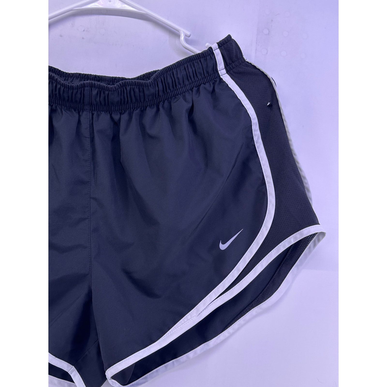 Nike Nike women’s Sport Shorts Black and White Size no tag M/L Size 25" / US 0 / IT 36 - 5 Thumbnail