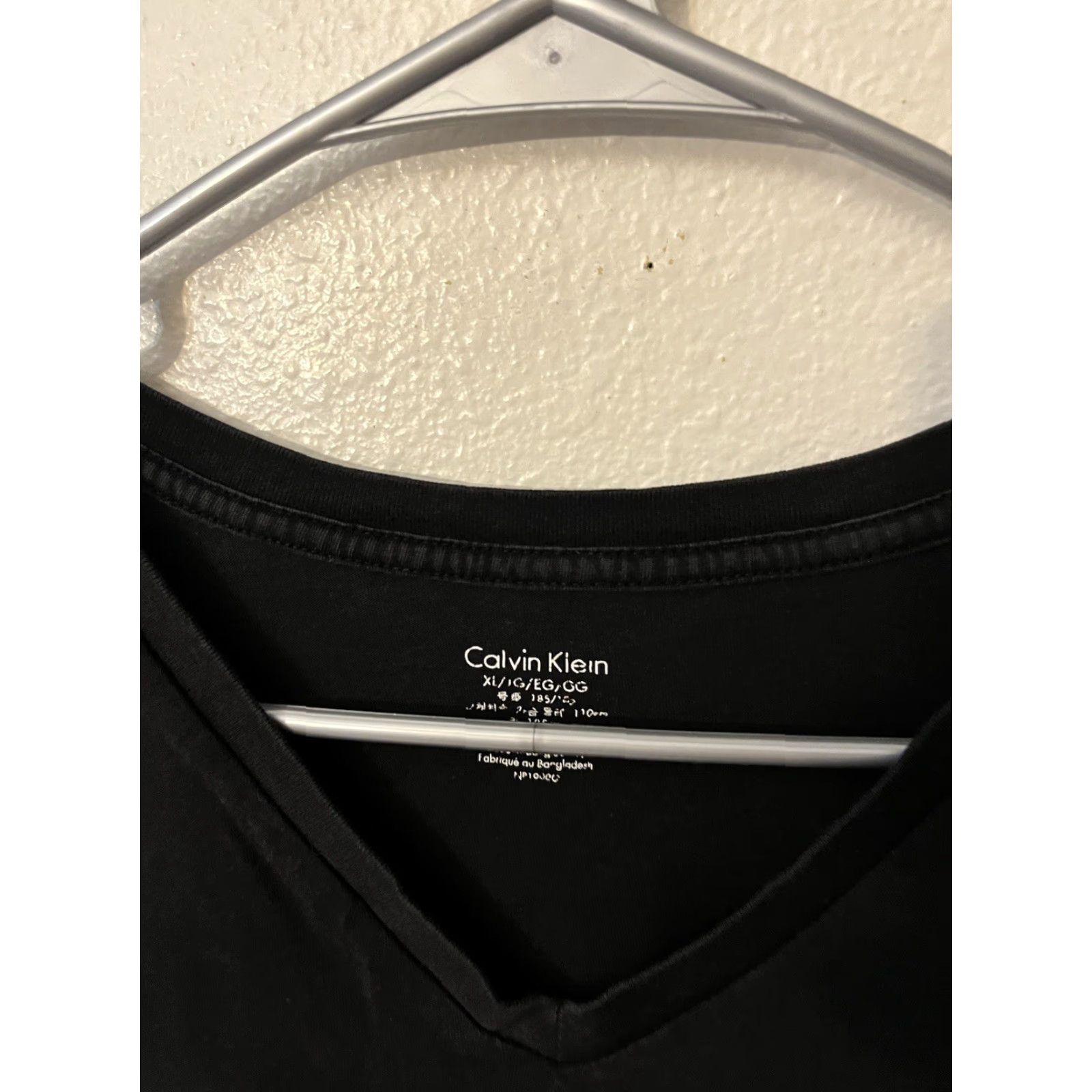 Calvin Klein Calvin Klein T-Shirt Men's XL Short Sleeve Cv Neck Solid V Neck Black Lounge Size US XL / EU 56 / 4 - 3 Thumbnail