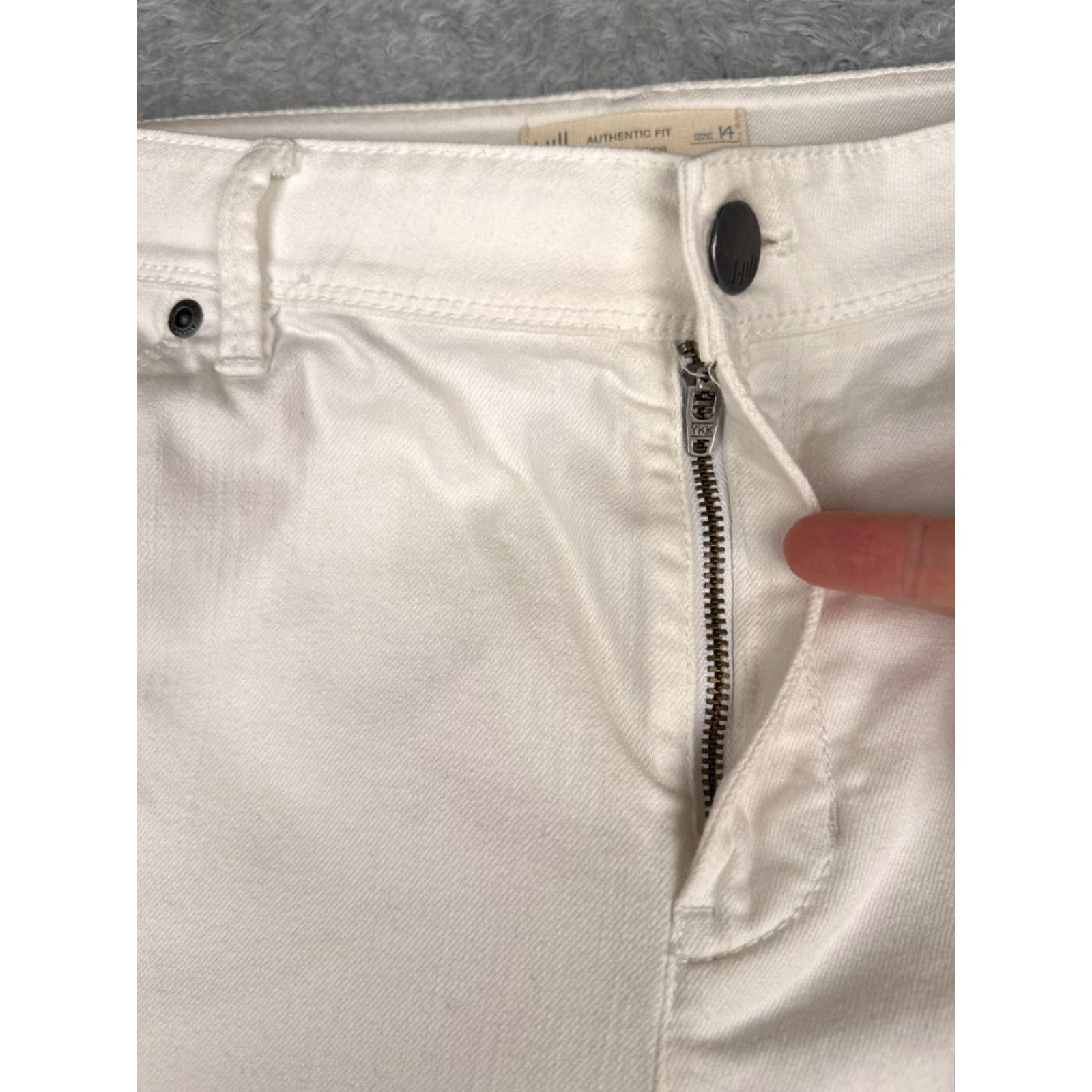 J. Jill J. Jill Jeans Women 14 White Denim Capri Raw Hem Authentic Fit Cotton Blend 36x24 - Regular Jeans - Kid? Size 36" / US 14 / IT 50 - 5 Thumbnail