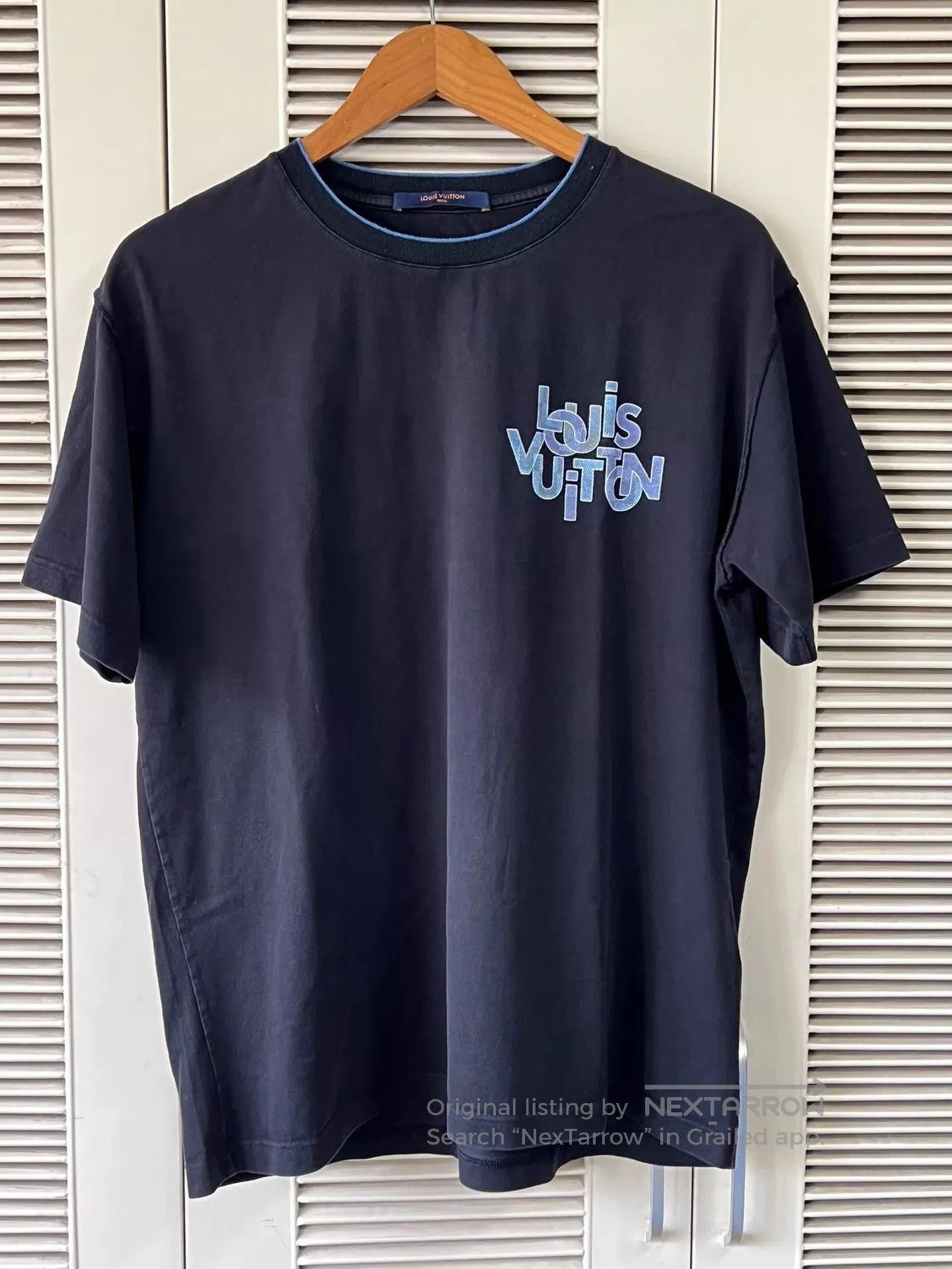 Louis Vuitton Black Short-Sleeve Graphic Tee. Size US L / EU 52-54 / 3 - 1 Thumbnail