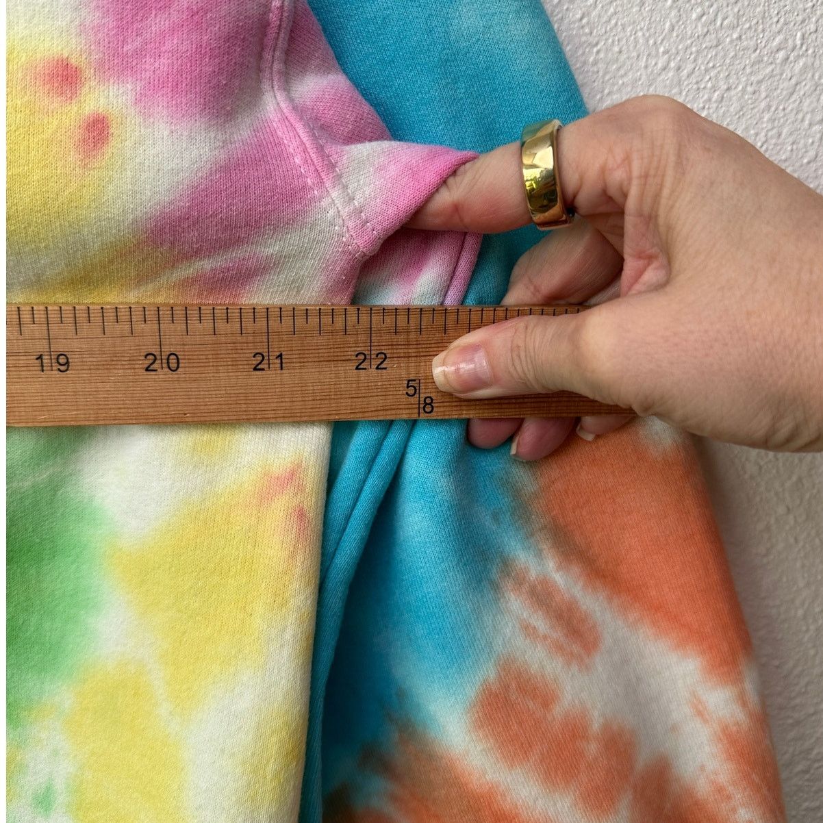 Other John Eshaya JET Pastel Tie-Dye Smiley Sweatshirt (M/L) Size US M / EU 48-50 / 2 - 9 Thumbnail