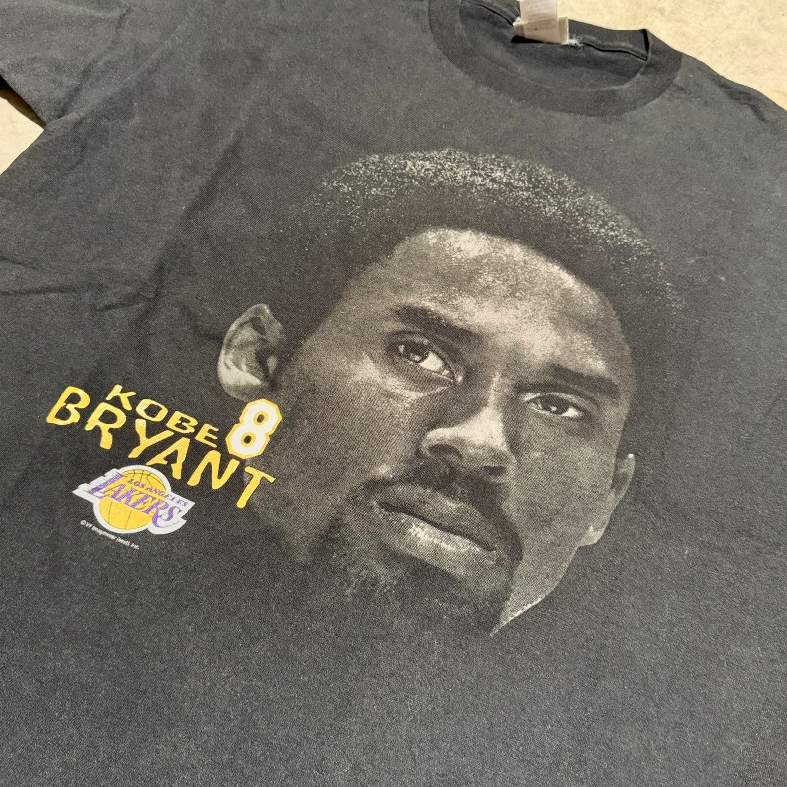 Lee Vintage 90s Kobe Bryant Rap T-shirt L Big Face LA Lakers Size US L / EU 52-54 / 3 - 3 Thumbnail