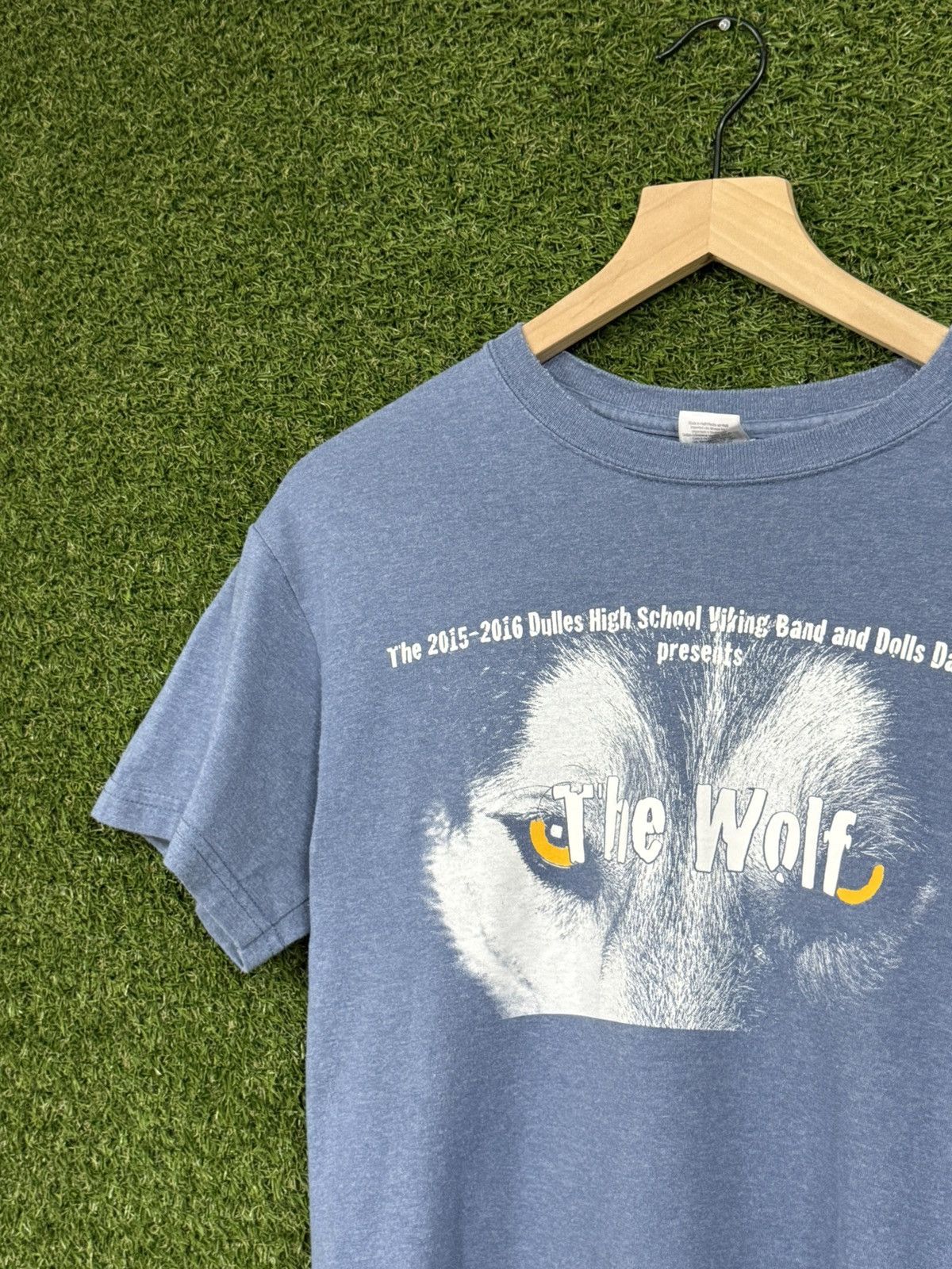 Vintage Vintage Gildan The Wolf Logo Tee Blue Small Size US S / EU 44-46 / 1 - 1 Thumbnail