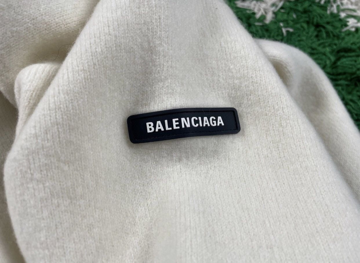 Balenciaga Balenciaga's new sleeve logo cashmere sweater2412-Nextarrow Size US L / EU 52-54 / 3 - 3 Thumbnail