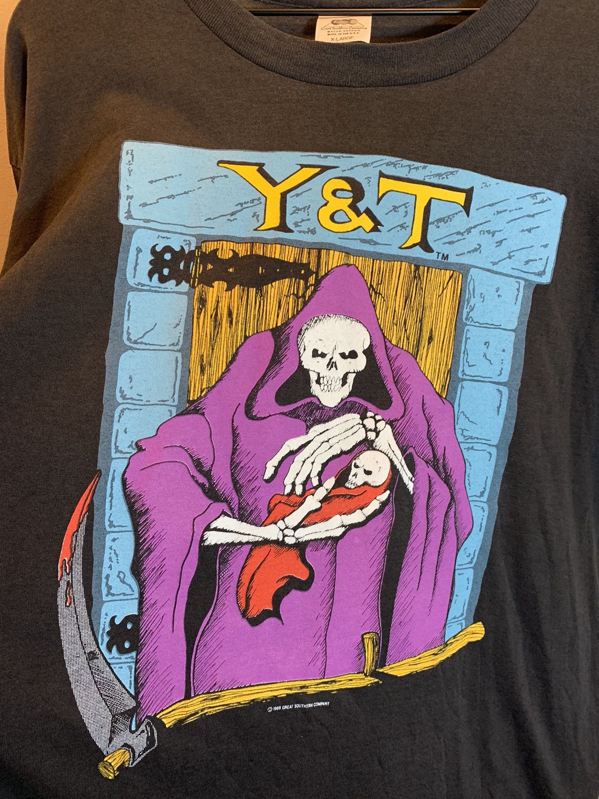 Band Tees × Vintage *RARE* Vintage 80s Y&T Happy New Year Grim Reaper Band Shirt Size US XL / EU 56 / 4 - 3 Thumbnail