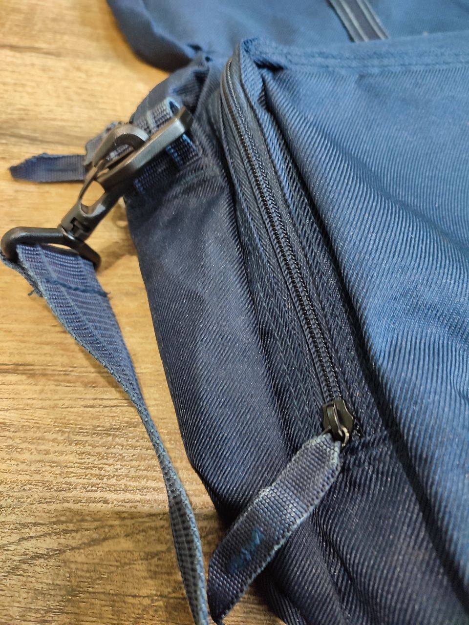 Nike Vintage Nike Y2K Messenger Bag - Navy Shoulder Crossbody Bag Size ONE SIZE - 10 Thumbnail