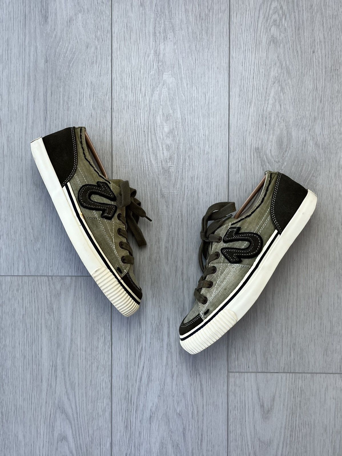 Japanese Brand Vintage True Religion Jeans Sneakers Y2K Chief Keef Hype 90s Size US 8 / EU 41 - 1 Thumbnail