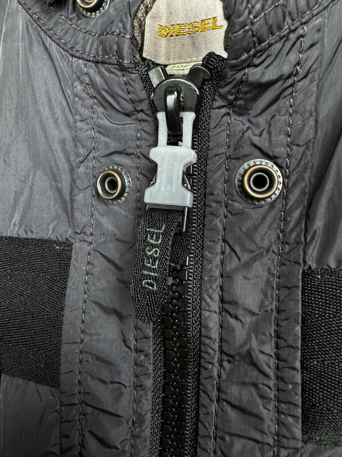 Diesel Rare Vintage DIESEL Strapped Nylon Parachute Bomber Jckt Y2K Size US S / EU 44-46 / 1 - 7 Thumbnail