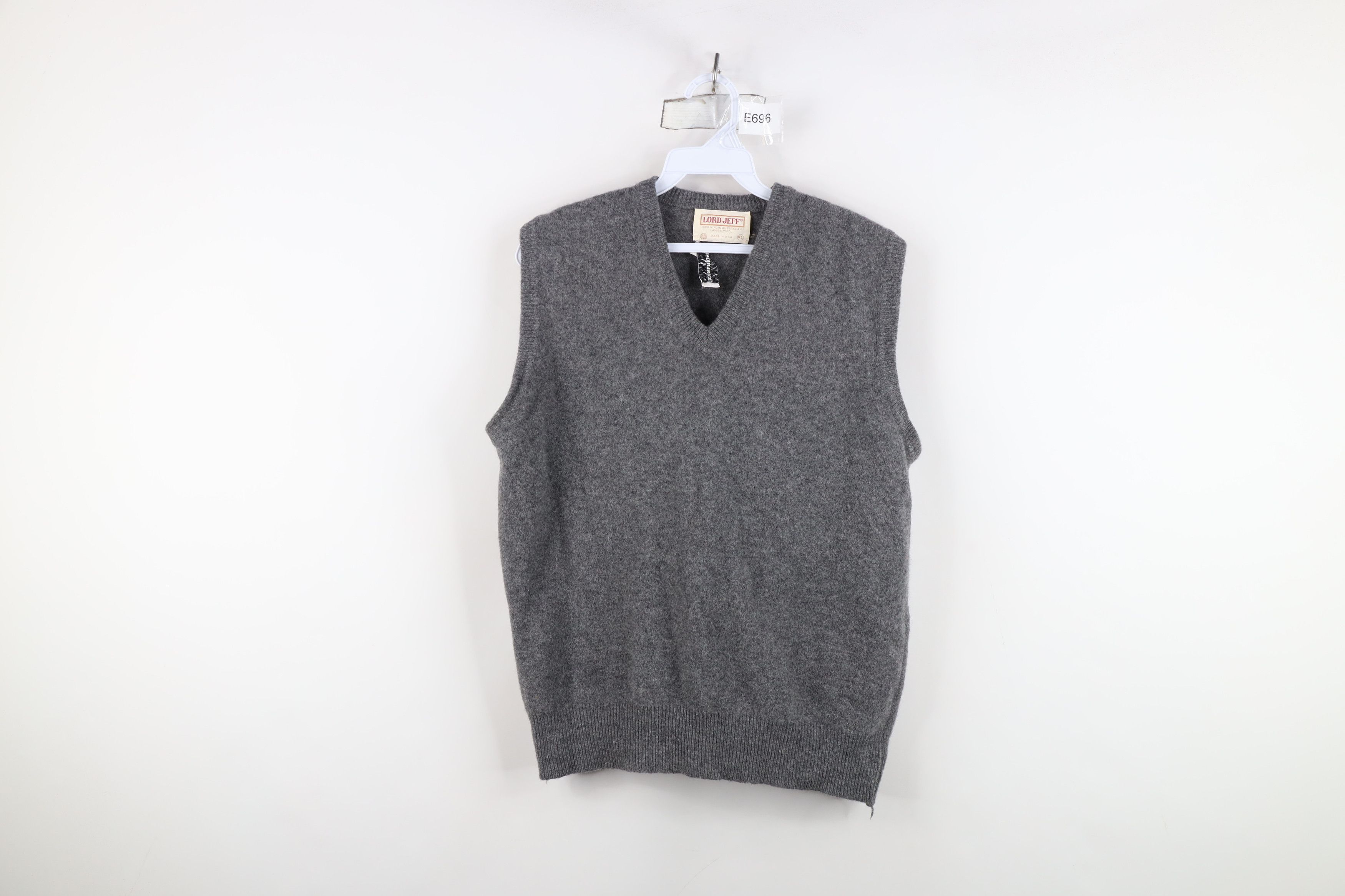 Vintage Vintage 70s Streetwear Lambs Wool Knit Sweater Vest Size XL / US 12-14 / IT 48-50 - 1 Thumbnail