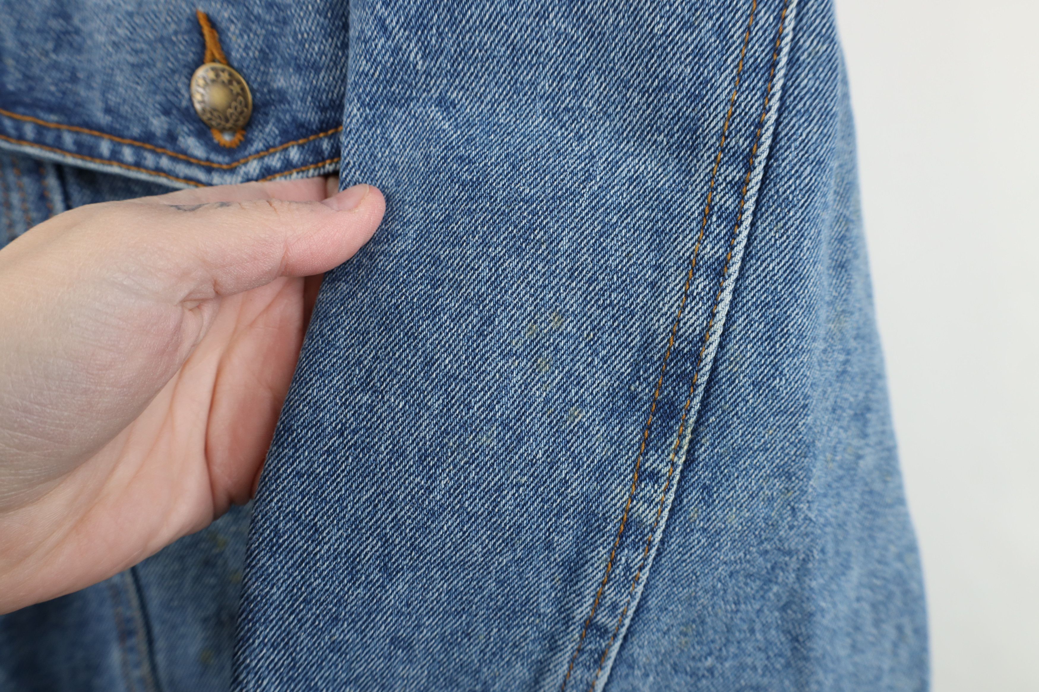 Vintage Vintage 90s Streetwear Denim Jean Trucker Jacket Blue Size US L / EU 52-54 / 3 - 8 Thumbnail