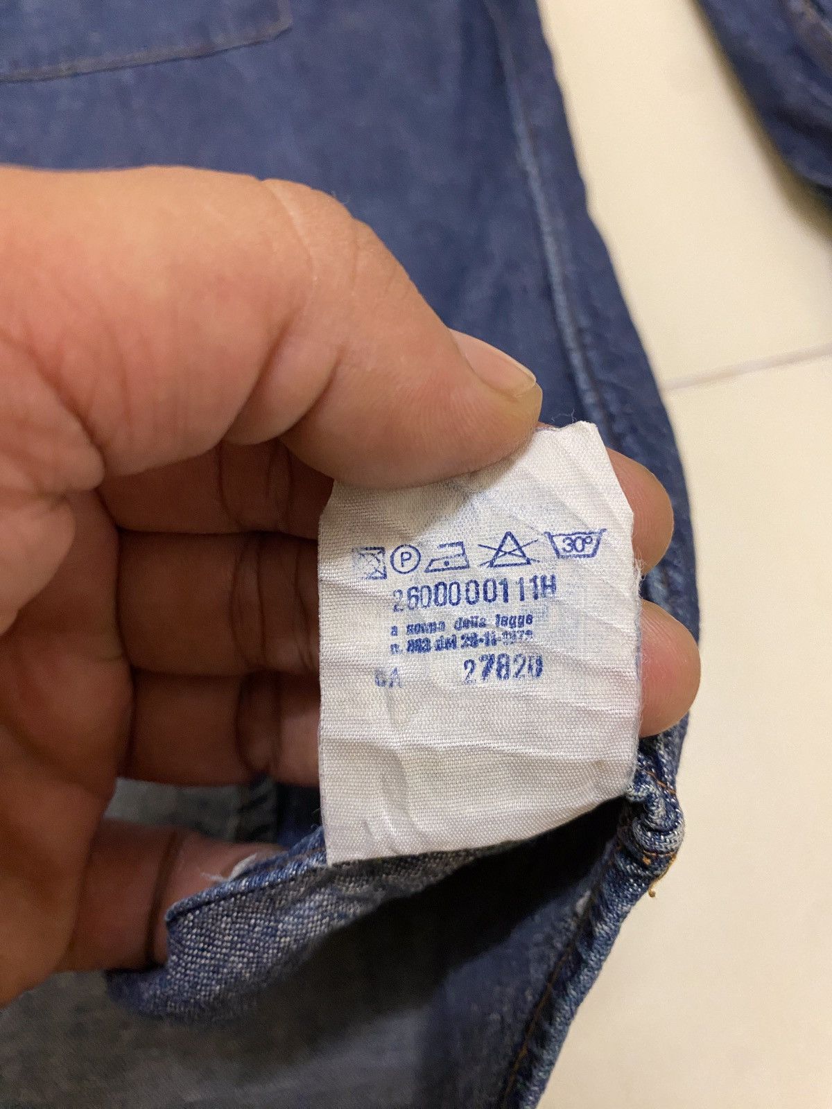 Helmut Lang Vtg SS1997 Helmut Lang Prototype Denim Shirt Size US M / EU 48-50 / 2 - 10 Thumbnail