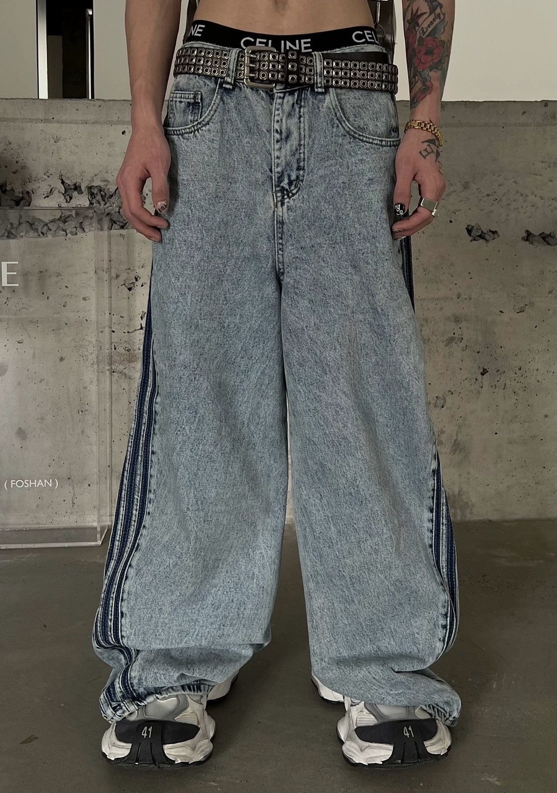Japanese Brand × Vintage Avant garde fashion acid wash side striped baggy jeans pants Size US 32 / EU 48 - 2 Thumbnail
