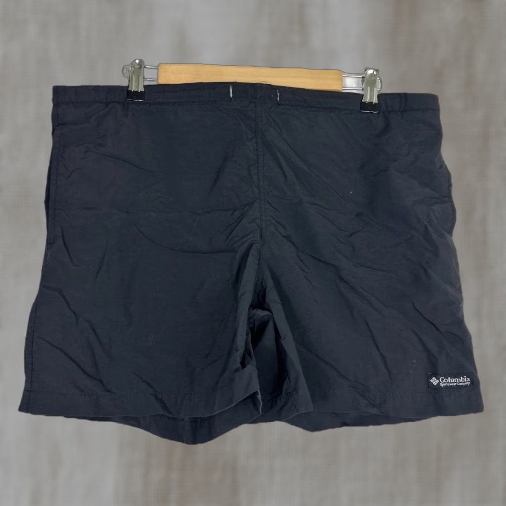 Vintage Columbia Womens Bermuda Shorts Black Nylon Hiking M with Pockets - Regular, Medium Size 32" / US 10 / IT 46 - 1 Thumbnail