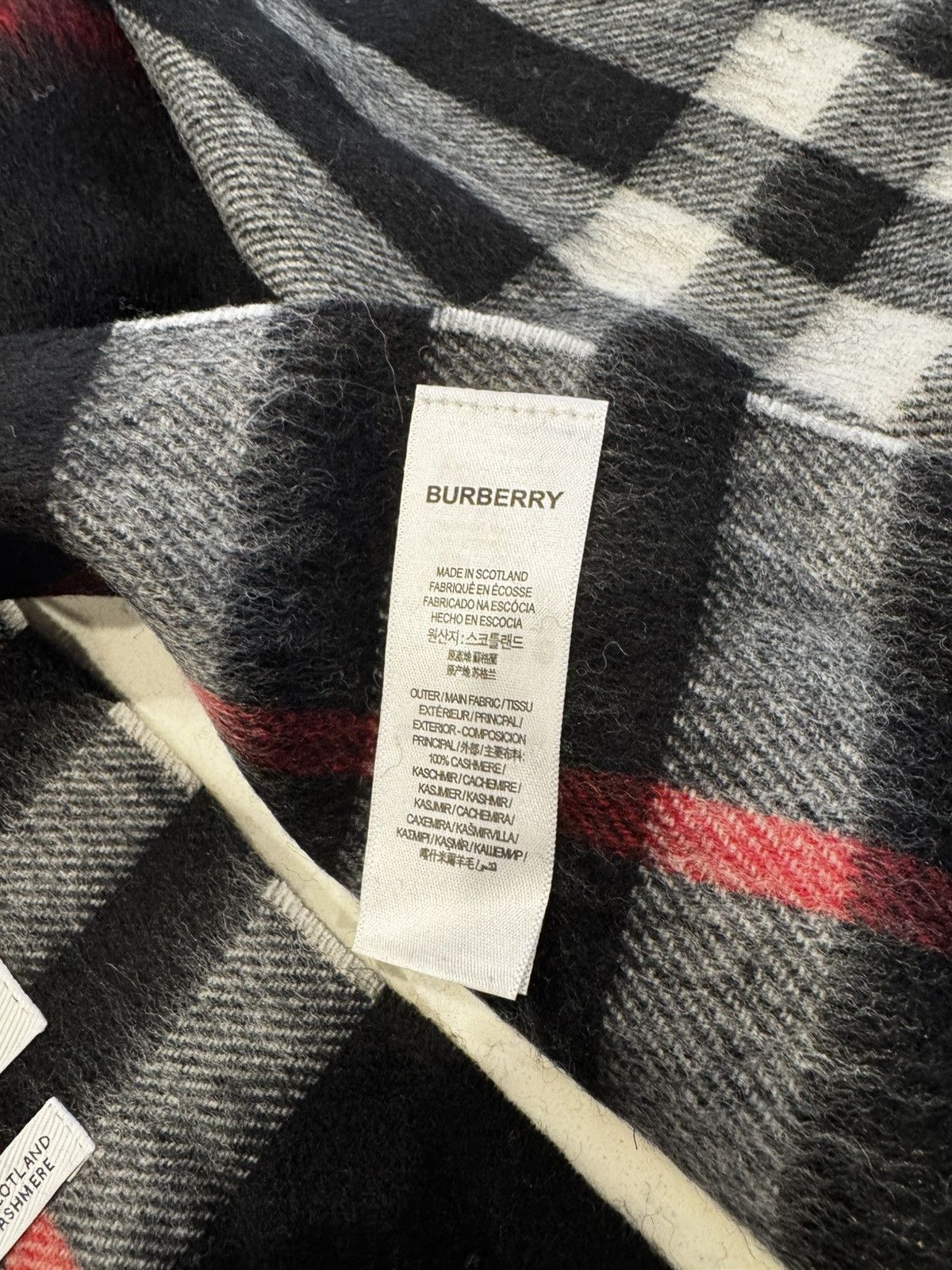 Burberry Burberry cashmere black nova check Size ONE SIZE - 4 Thumbnail