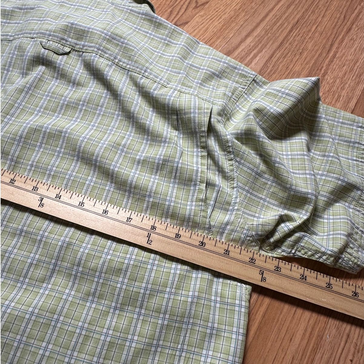 Columbia Mens M Vintage Columbia Sportswear Omni-Shade Plaid Shirt Size US M / EU 48-50 / 2 - 11 Thumbnail