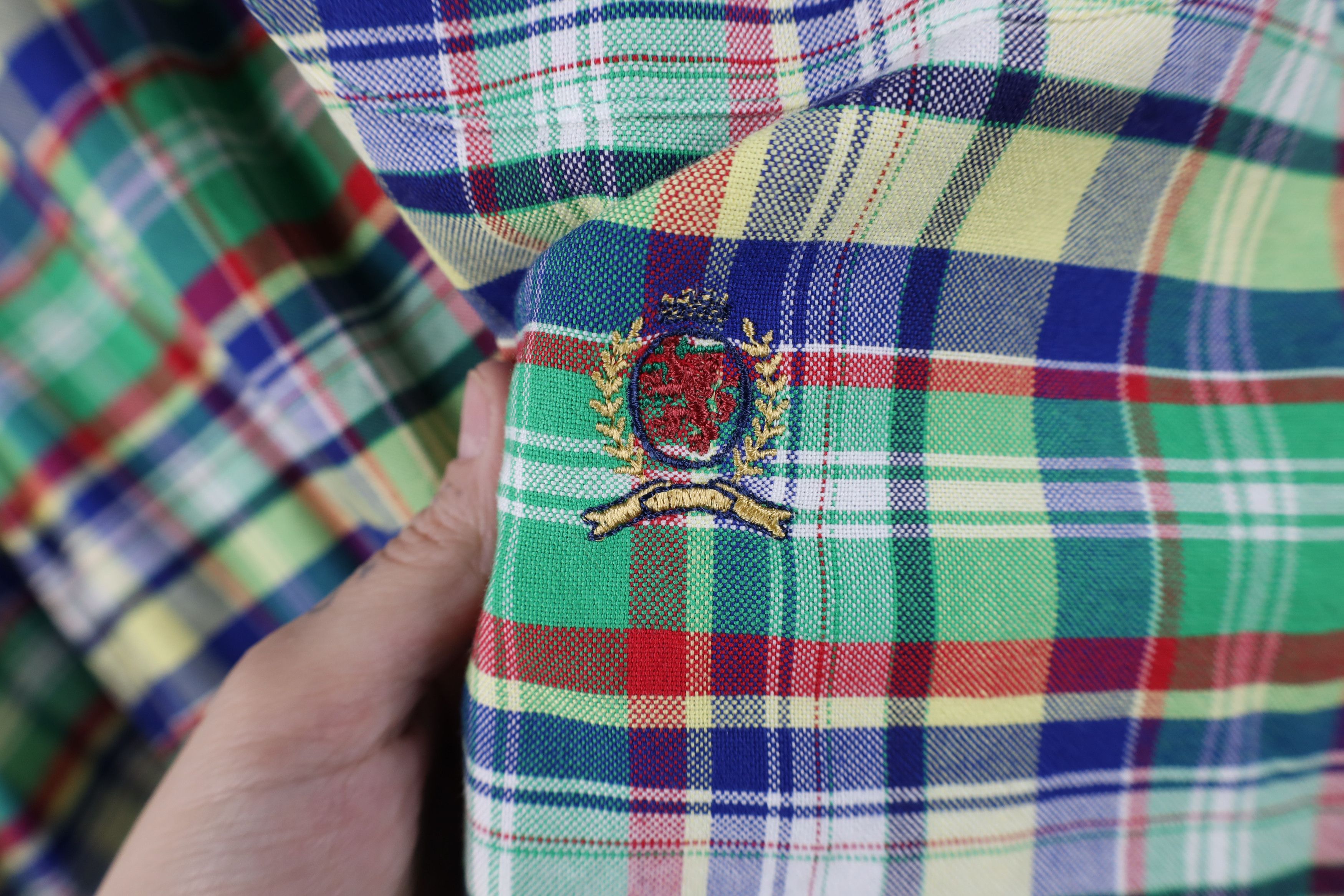 Tommy Hilfiger Vintage 90s Tommy Hilfiger Madras Plaid Button Down Shirt Size US M / EU 48-50 / 2 - 4 Thumbnail