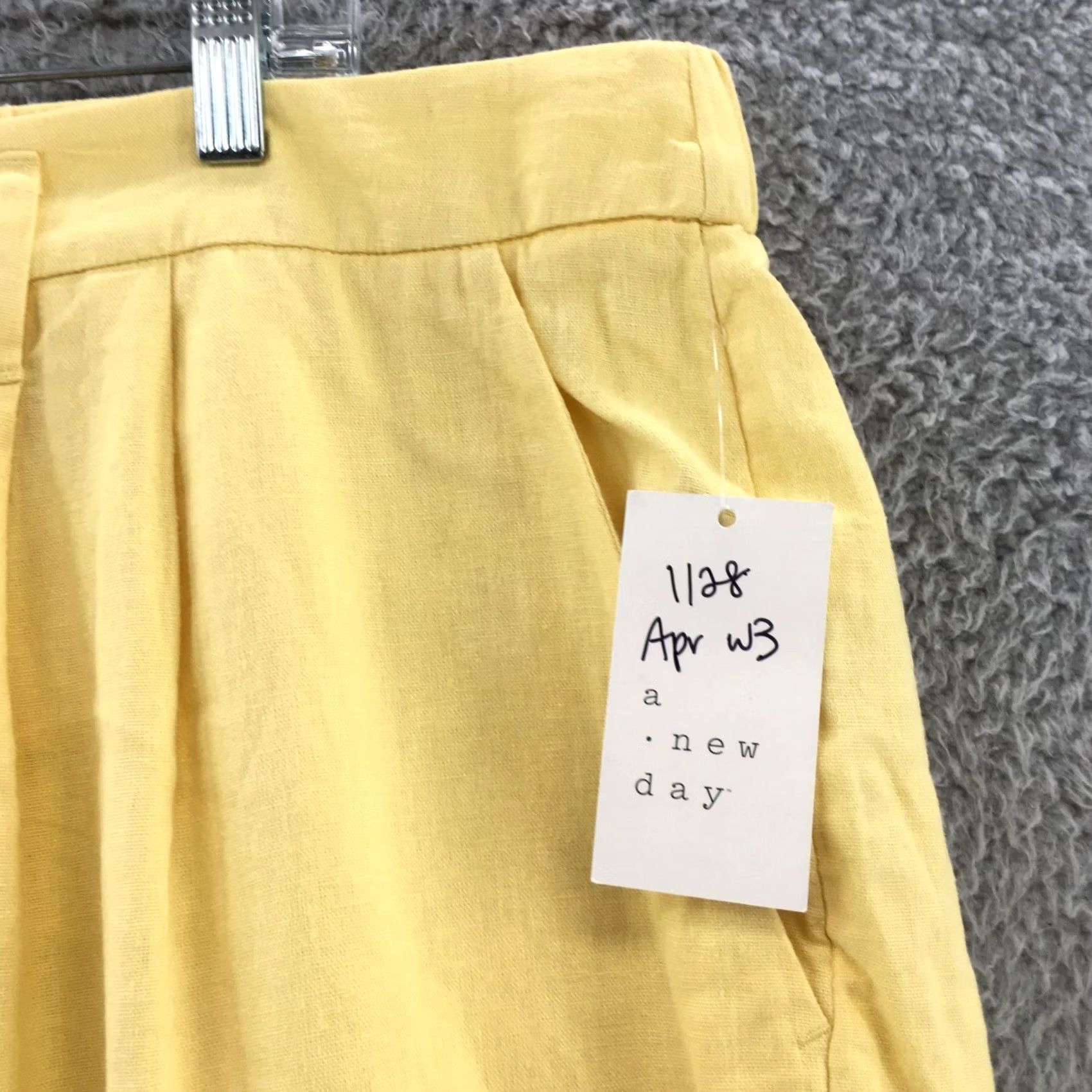Vintage A New Day Colette Pants Womens 22 Yellow Linen Blend Wide-Leg High Rise NEW Pants Shirt Size 40" / US 18 - 6 Thumbnail