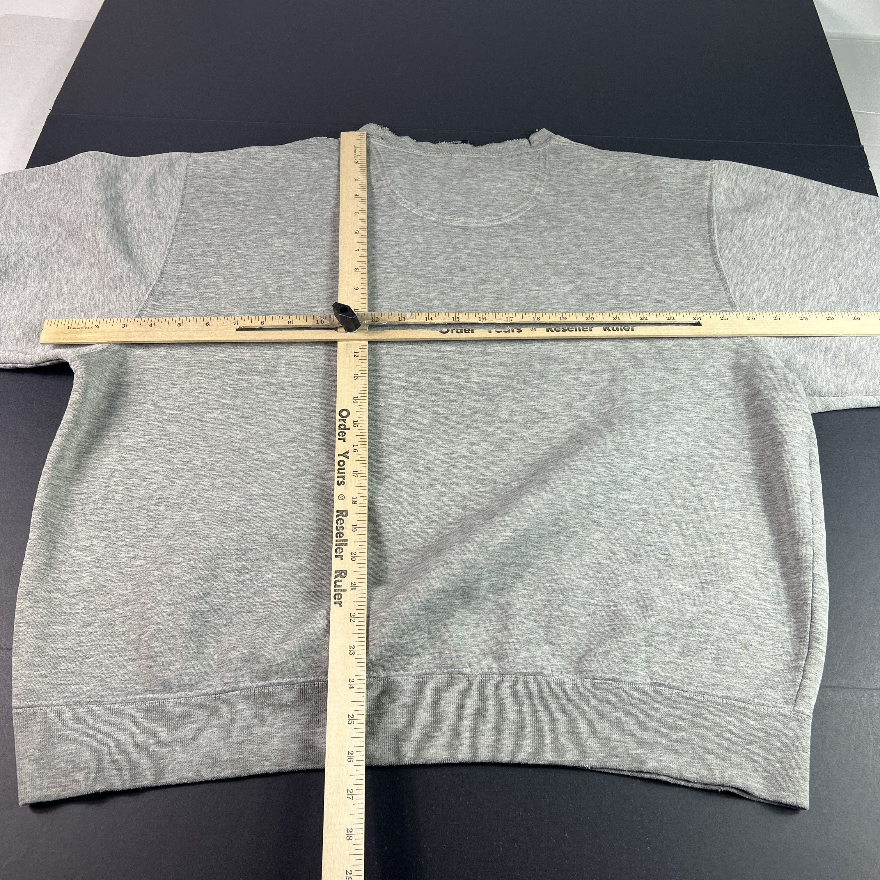 Nike VTG 90s Nike Sweatshirt Grey & Blue Logo Thrashed Crewneck Size US XL / EU 56 / 4 - 13 Thumbnail