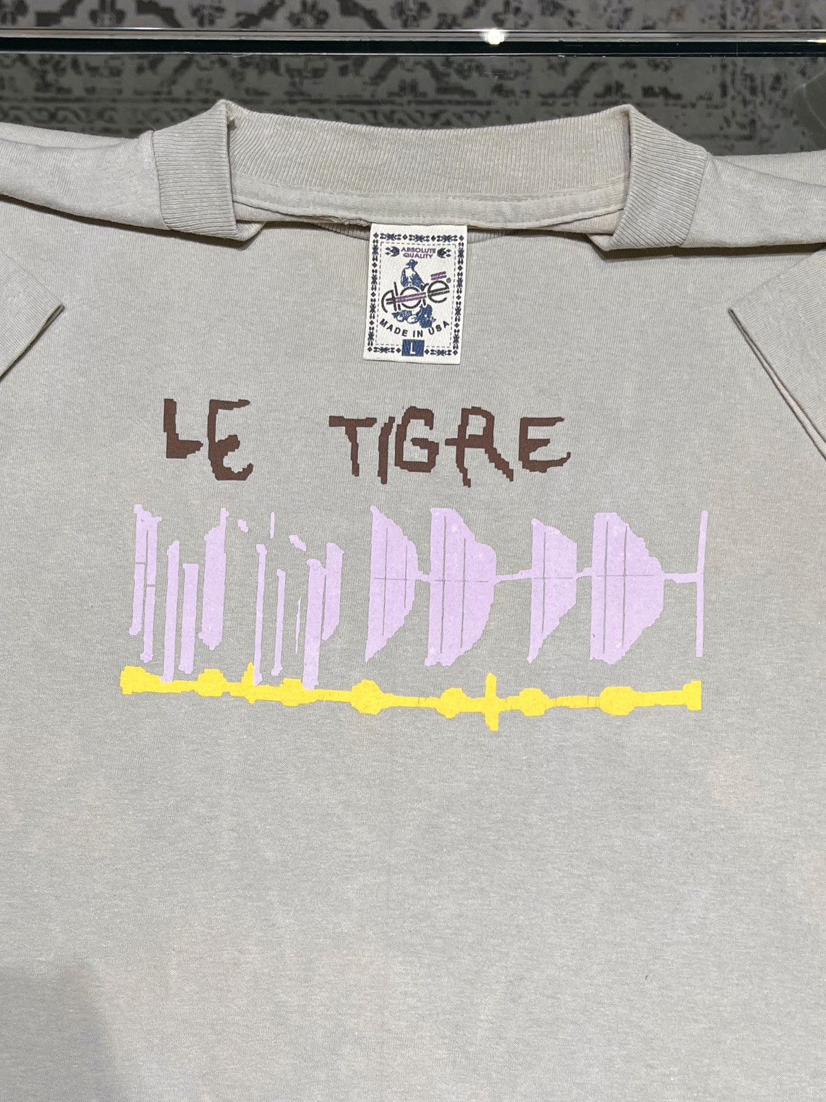 Band Tees 90’s Le Tigre Electro Punk “Soundwaves” Tour Size US L / EU 52-54 / 3 - 1 Thumbnail