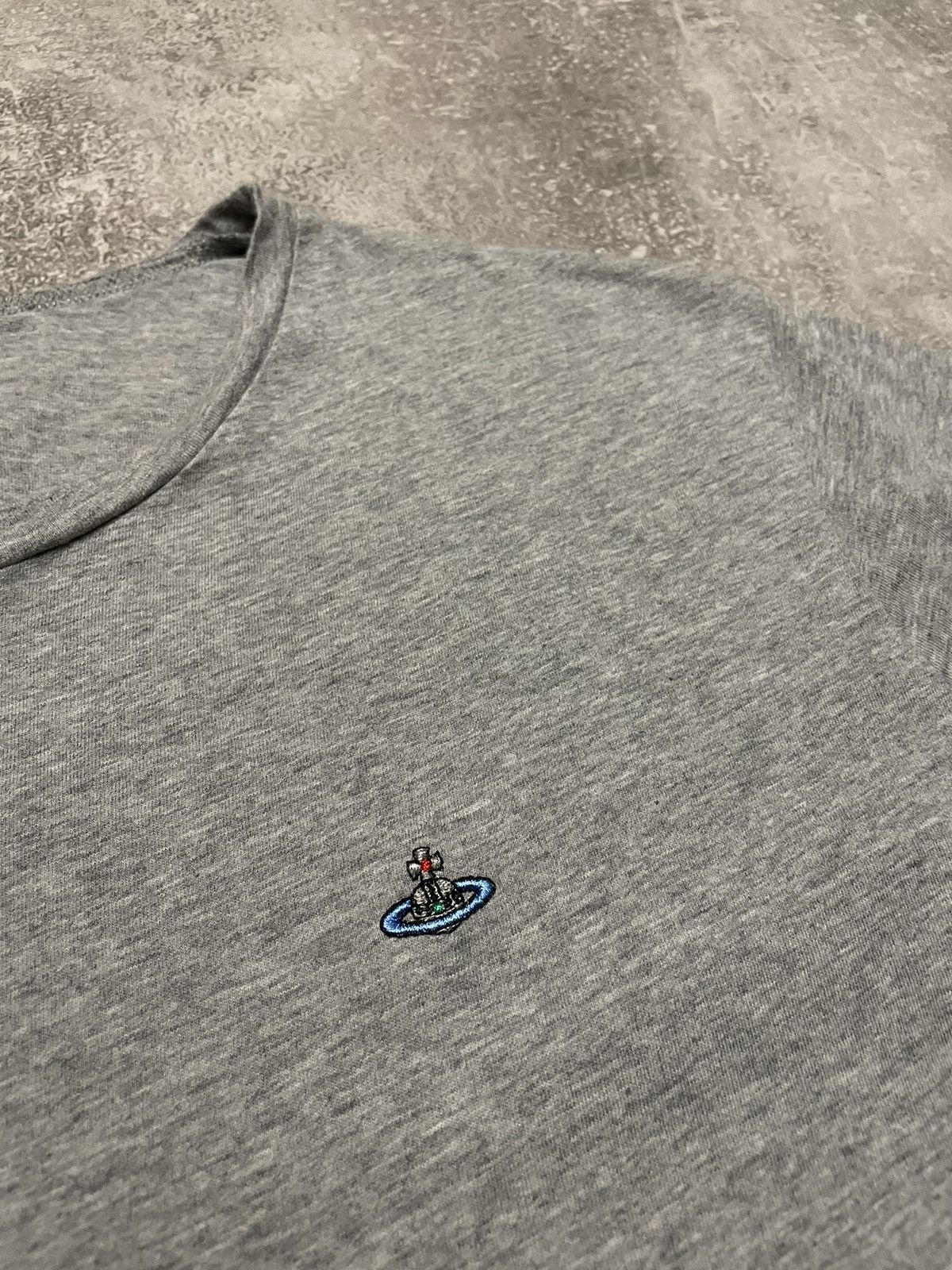 Vintage × Vivienne Westwood Vintage Vivienne Westwood Orb Logo T-Shirt Y2K Size US L / EU 52-54 / 3 - 4 Thumbnail