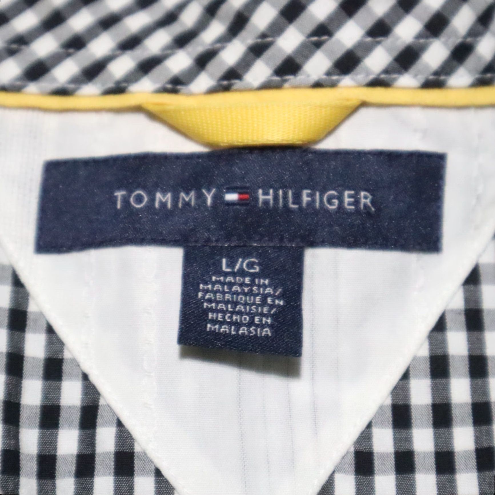 Tommy Hilfiger VINTAGE Tommy Hilfiger Men’s Plaid Button-Down Shirt Large Black White Classic Fit Mens Size US L / EU 52-54 / 3 - 3 Thumbnail