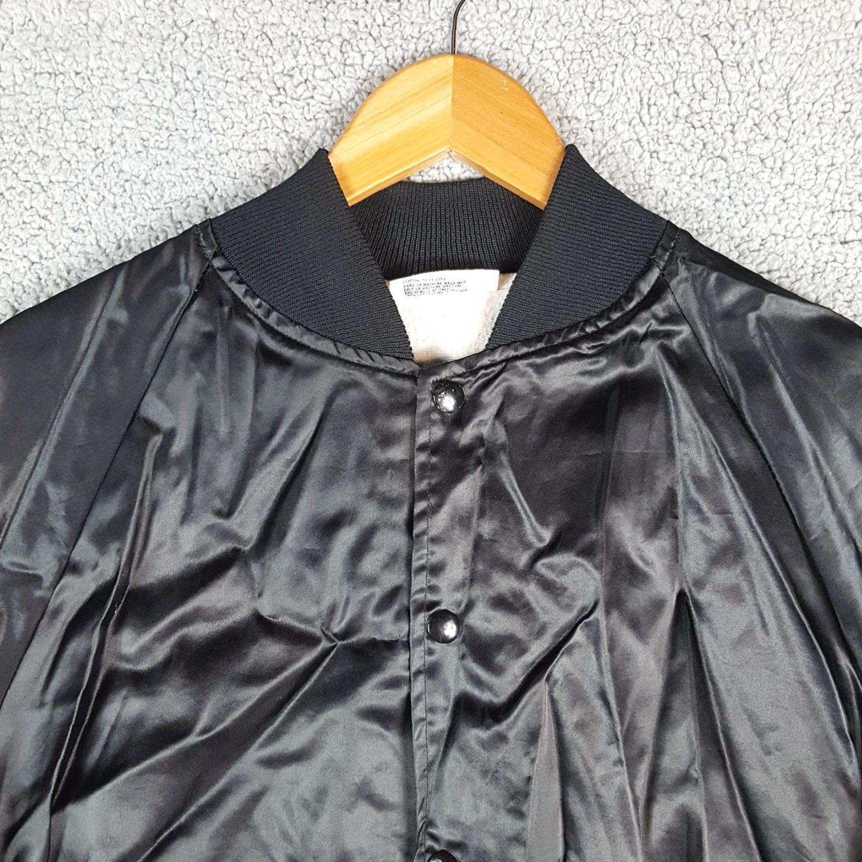 Vintage VINTAGE Satine Satin Jacket 2XL Black Windbreaker - 80s, 90s, Grunge Men Jacket Size US XXL / EU 58 / 5 - 3 Thumbnail