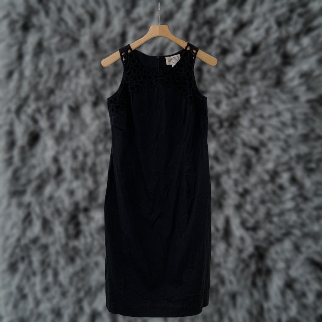 Vintage Julian Taylor New York Dress Womens 12 Knee Length Black Sleeveless Neck Detail Pencil Dress Womens Size XL / US 12-14 / IT 48-50 - 1 Thumbnail