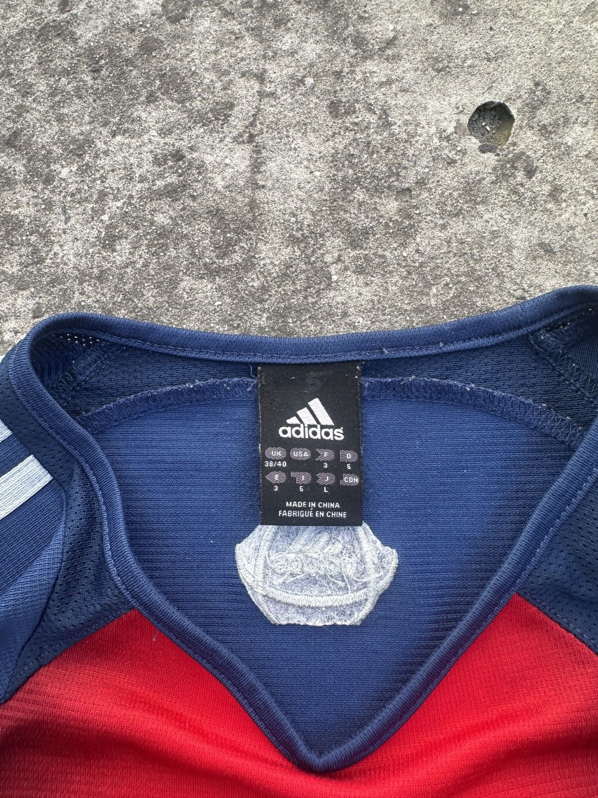 Adidas Y2K Vintage Adidas Drill T-shirt Streetwear Rare Casual Logo Size US L / EU 52-54 / 3 - 3 Thumbnail