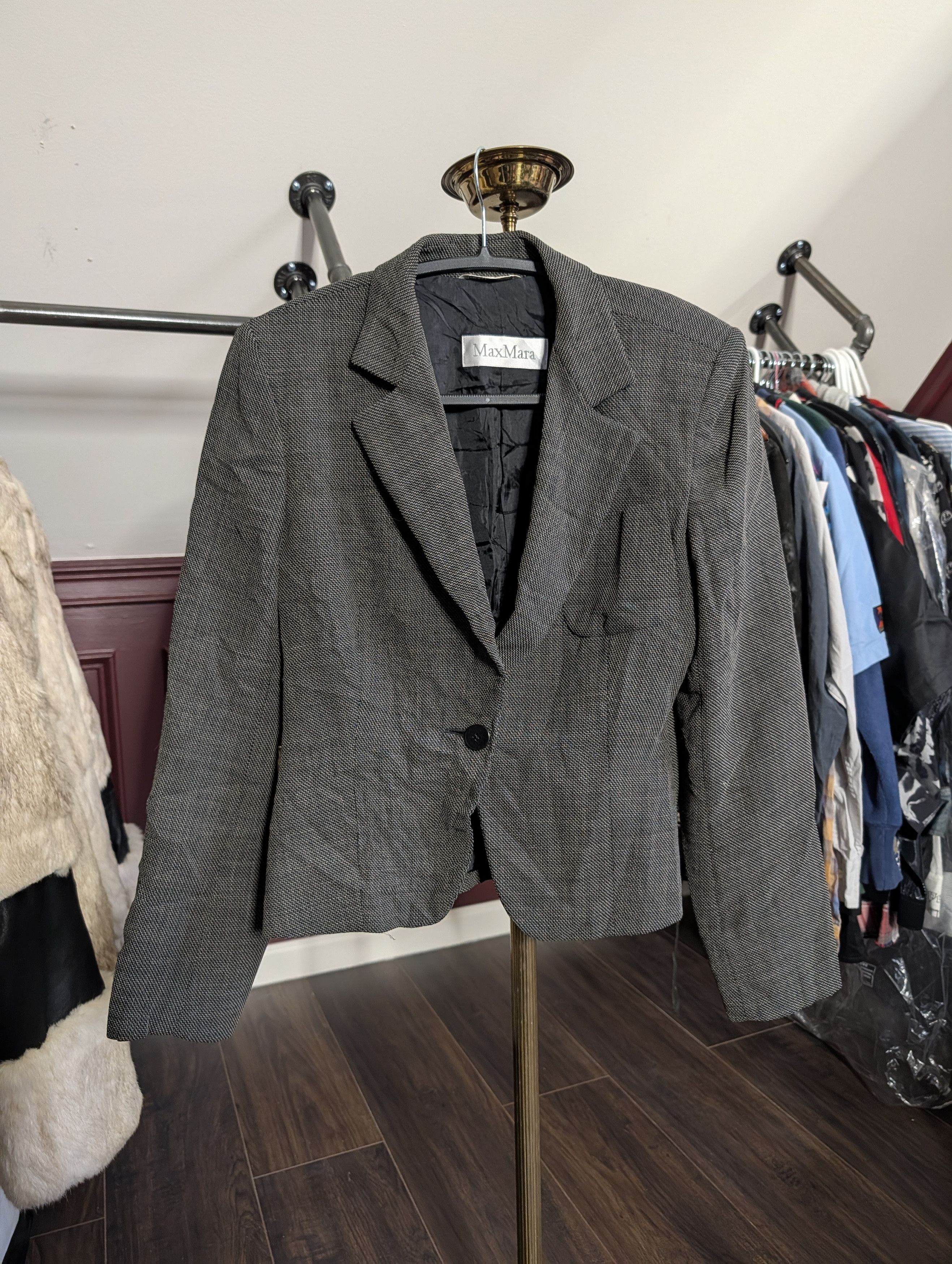 Max Mara Gray zigzag knit strong shoulder virgin wool 1-button jacket Size M / US 6-8 / IT 42-44 - 1 Thumbnail