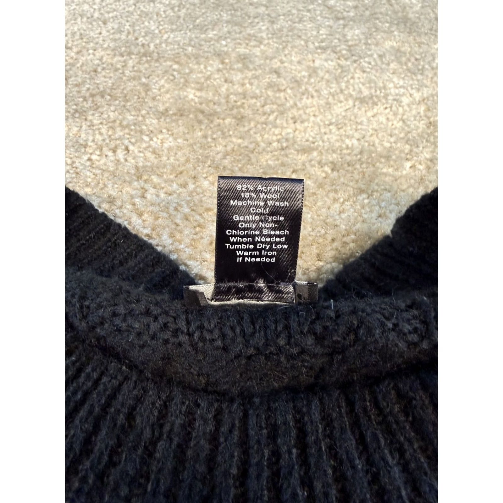 Ann Taylor Ann Taylor Womens Wool Blend Cable Knit Sweater Black Size Medium Boho F414 - Premium Size M / US 6-8 / IT 42-44 - 4 Thumbnail